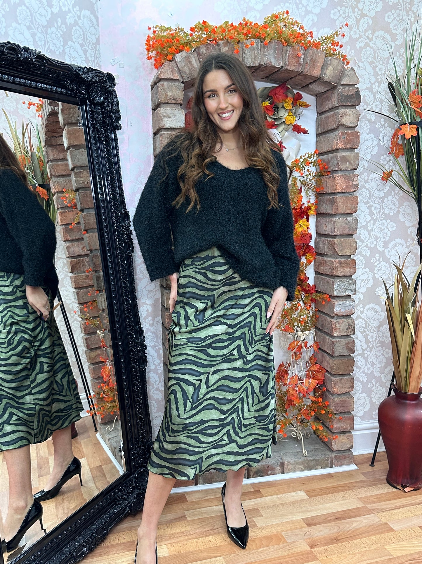 FREYA SLIP SATIN SKIRT- ANIMAL PRINT