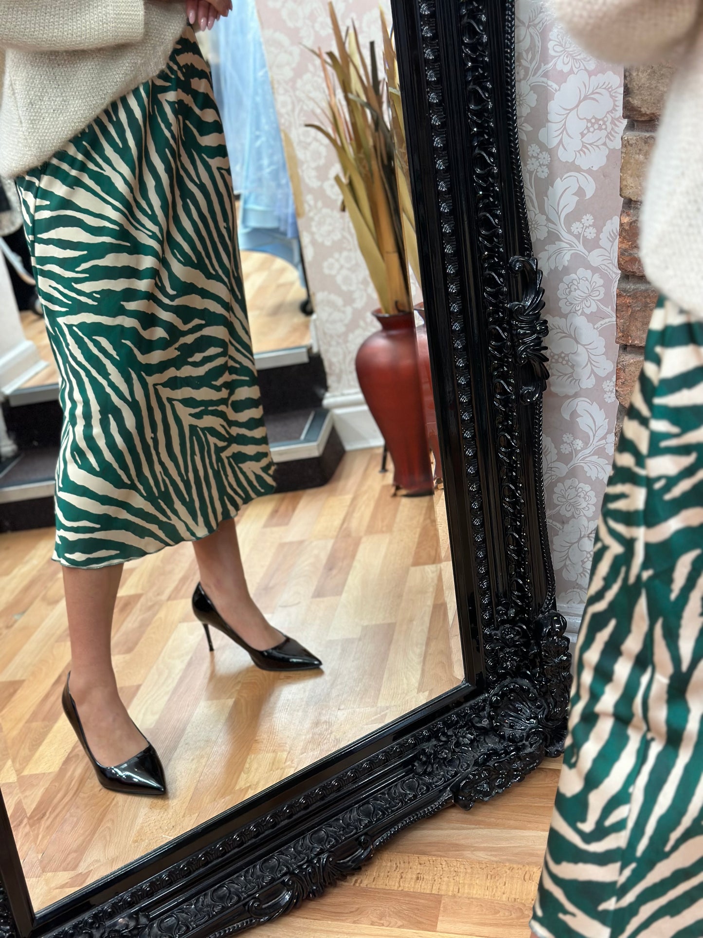 FREYA SLIP SATIN SKIRT- ANIMAL PRINT