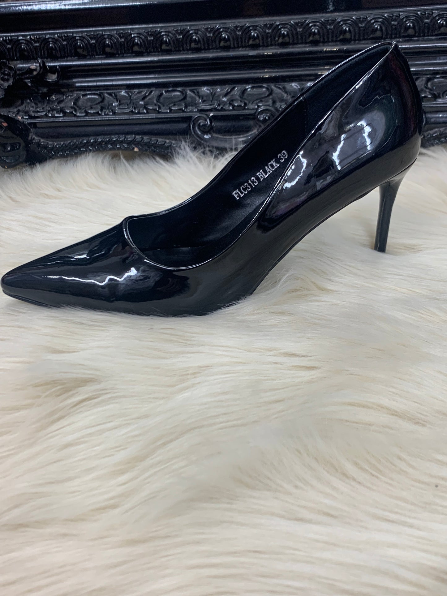 FELICITY LUNAR PATENT COURT -BLACK