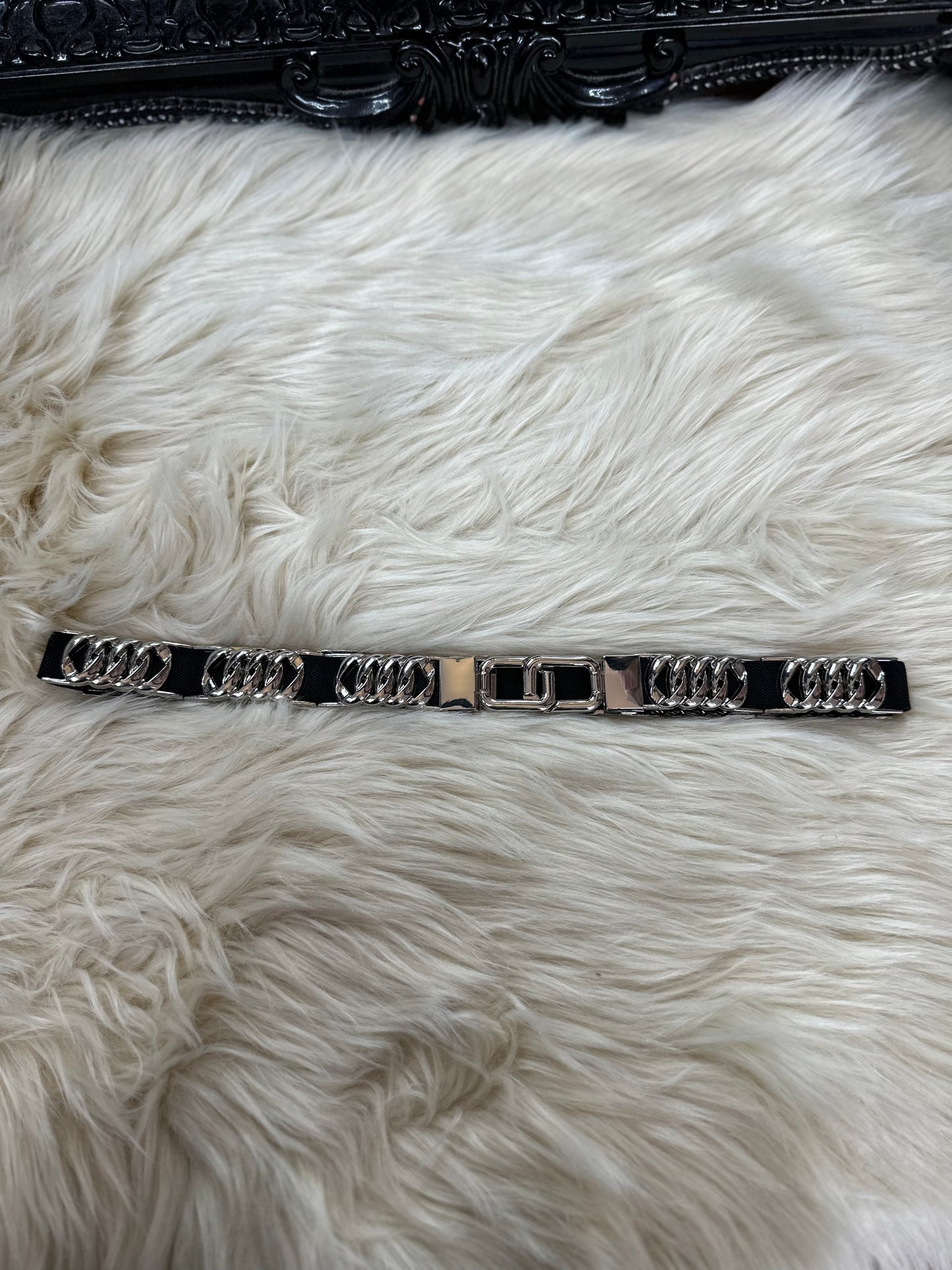 ELASTICATED CHAIN BELT