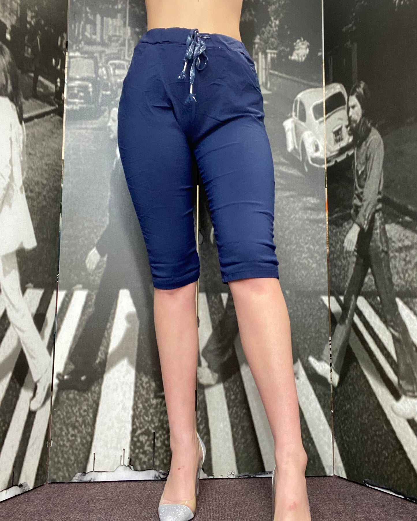 SELENA- Magic Shorts- NAVY