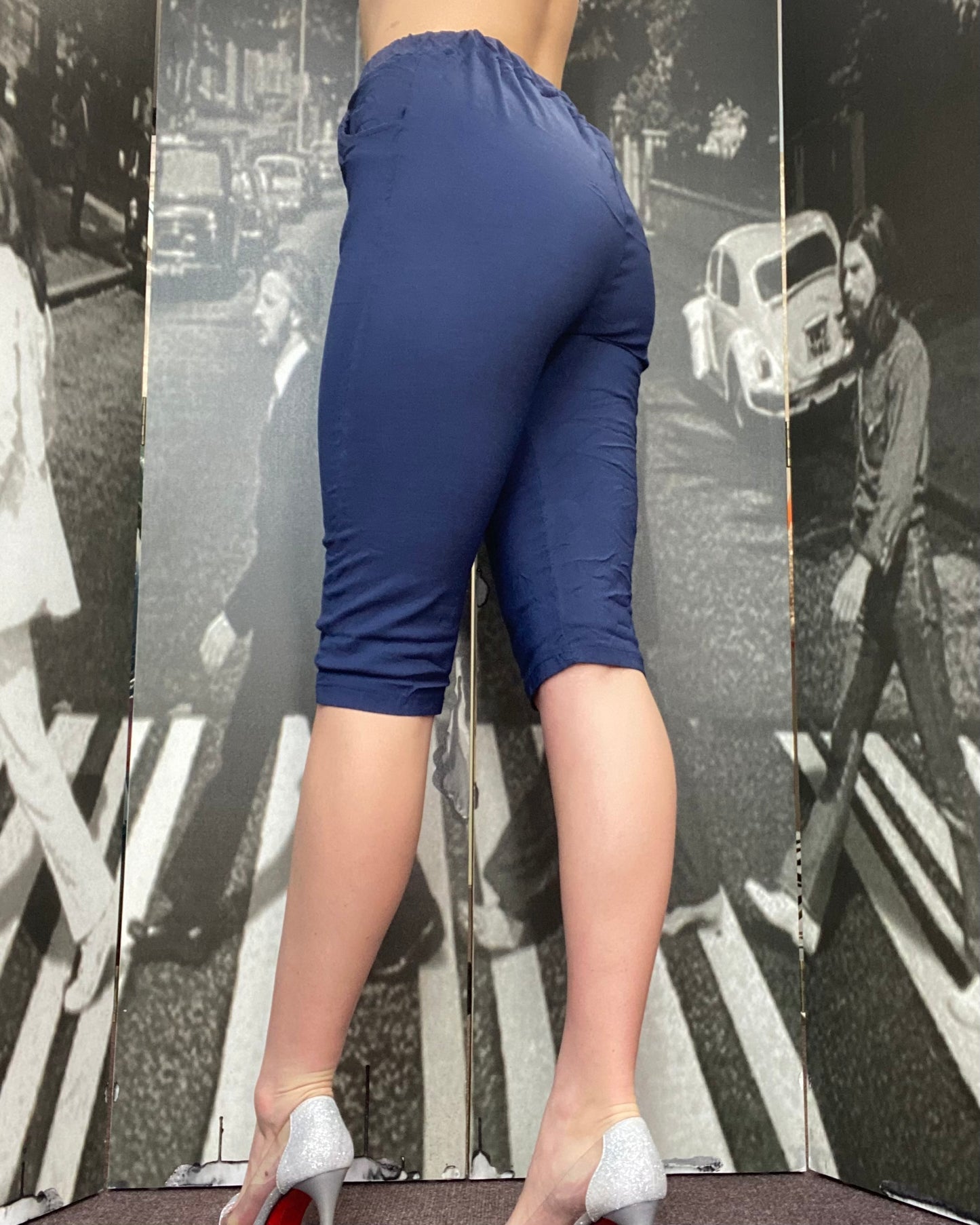 SELENA- Magic Shorts- NAVY