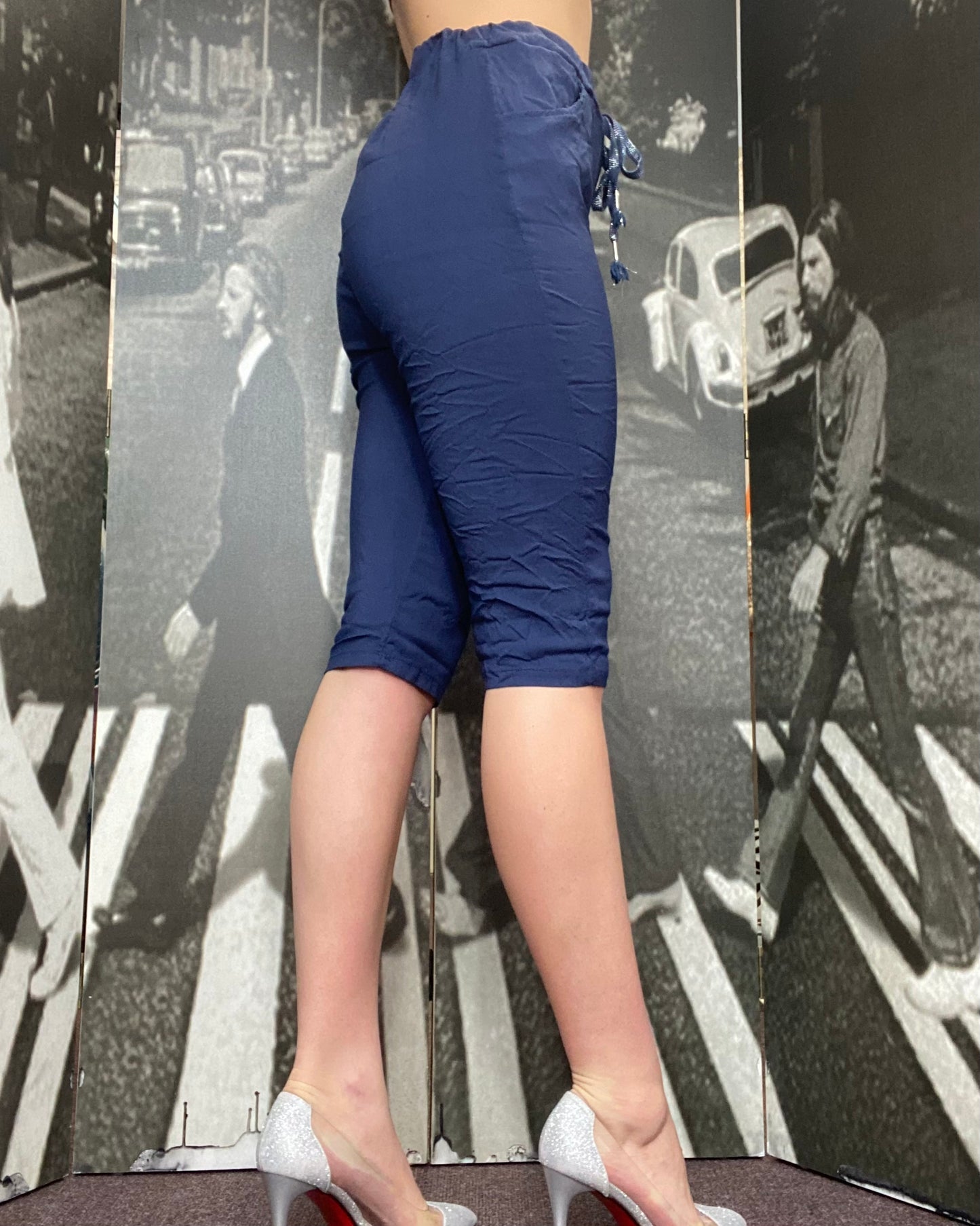 SELENA- Magic Shorts- NAVY