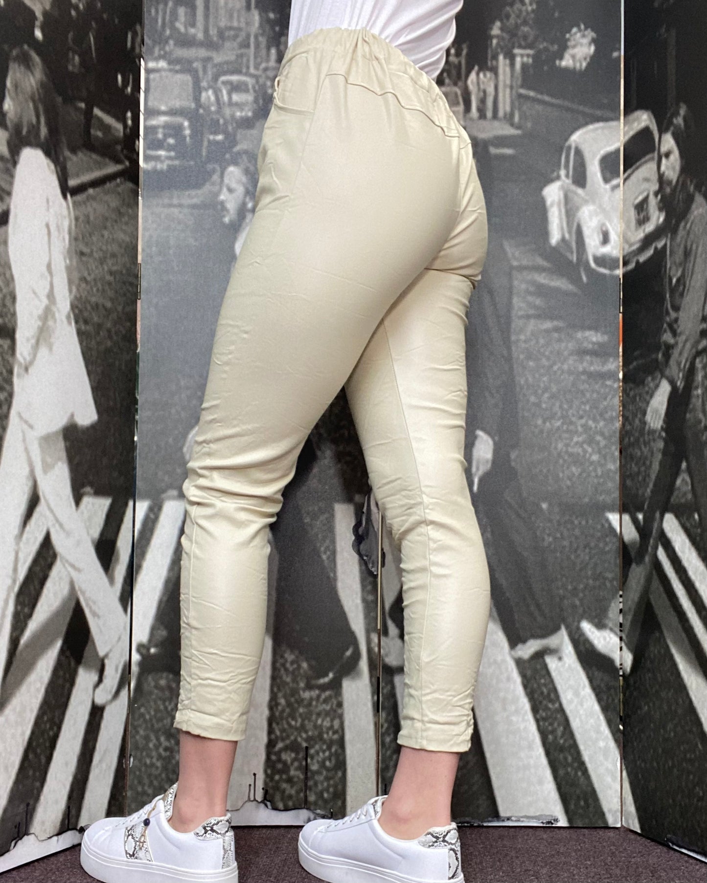 MWBASICS MAGIC PU TROUSER- PLEATHERS