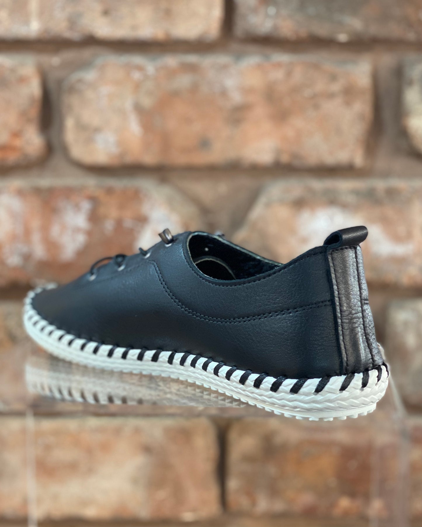 Lunar- St Ives- Black - #SALE