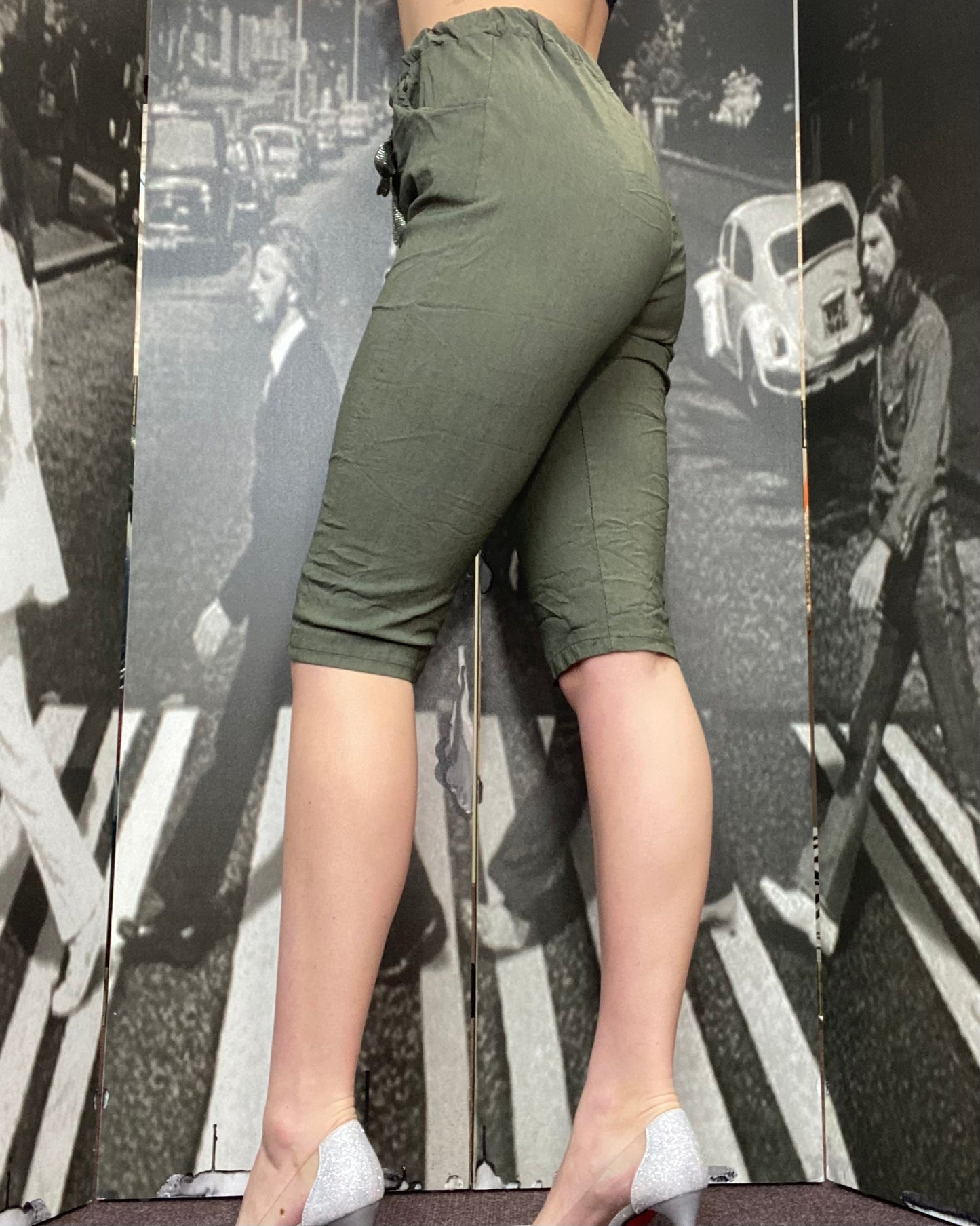 SELENA- Magic Shorts- KHAKI