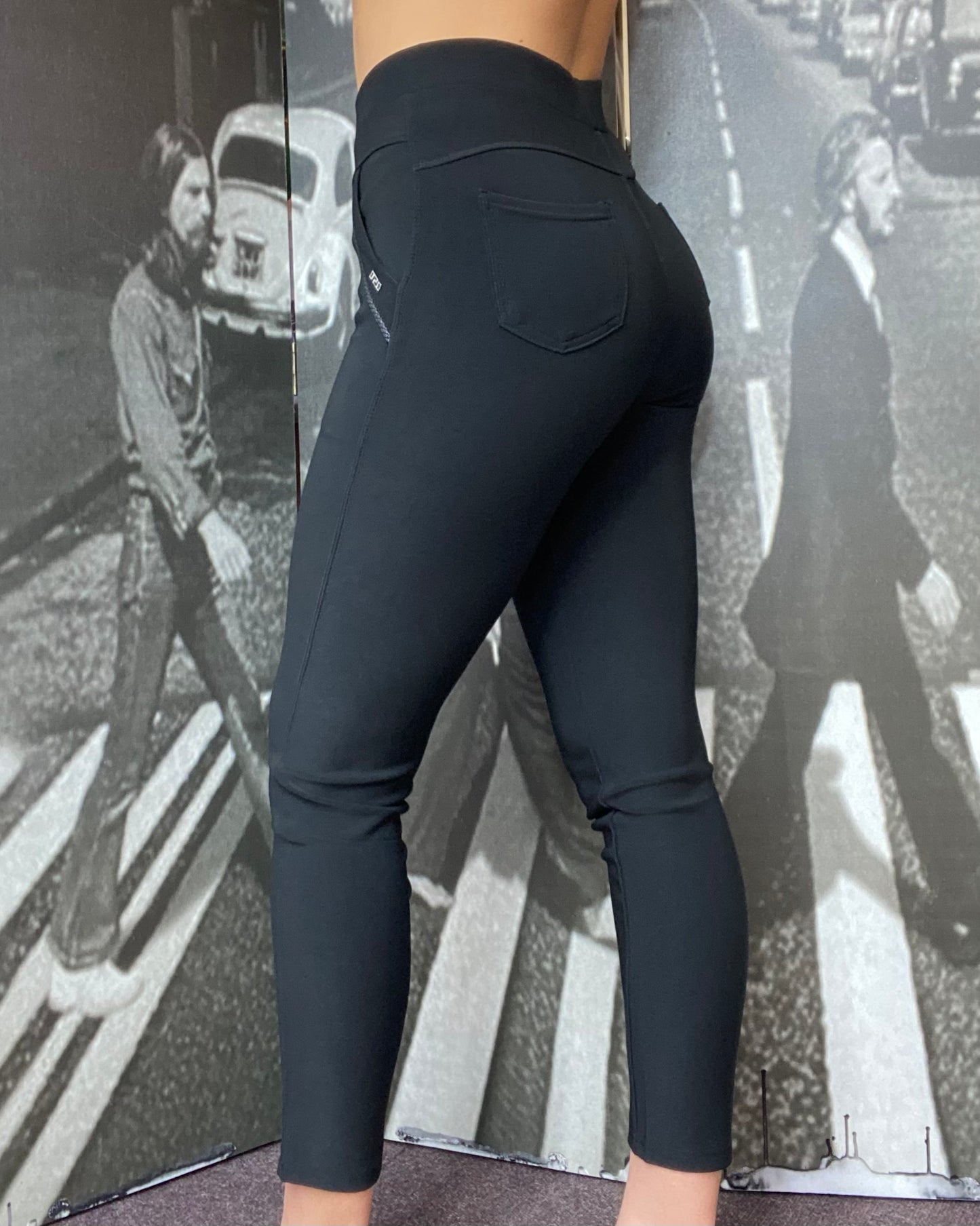 PARIS TREGGING-PU POCKET TRIM-BLACK