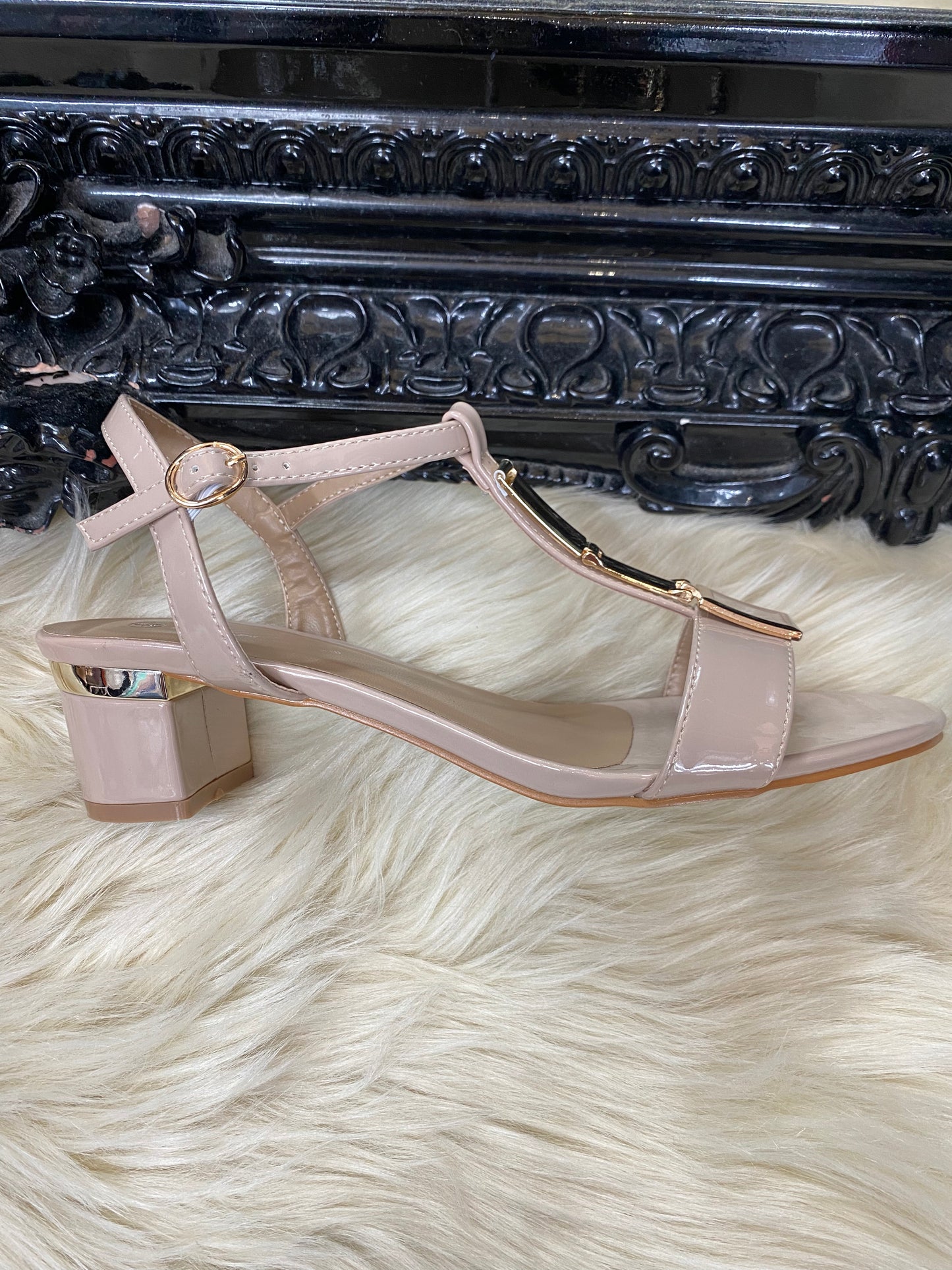 LUNAR BLAZE SANDAL- NUDE