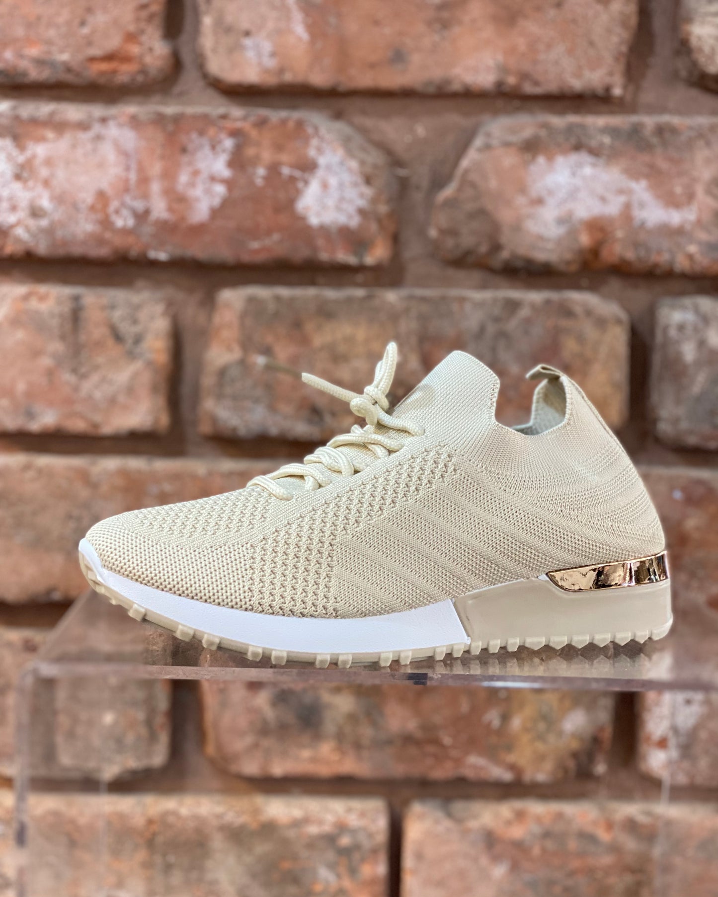 RIO PULL ON LACE PUMP- BEIGE -#STOCKROOM FLASHSALE