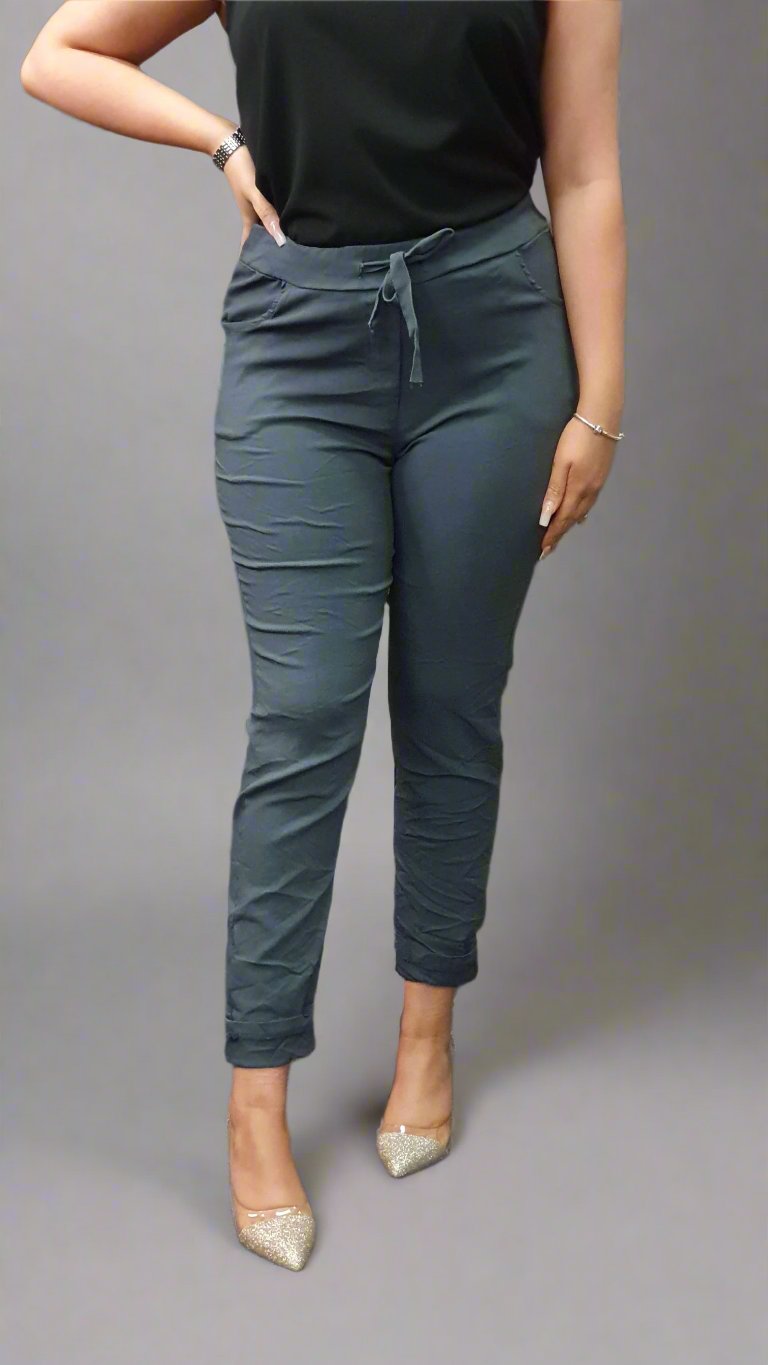 CASSIE Magic Trouser - MWBasics Regular - Dark Grey