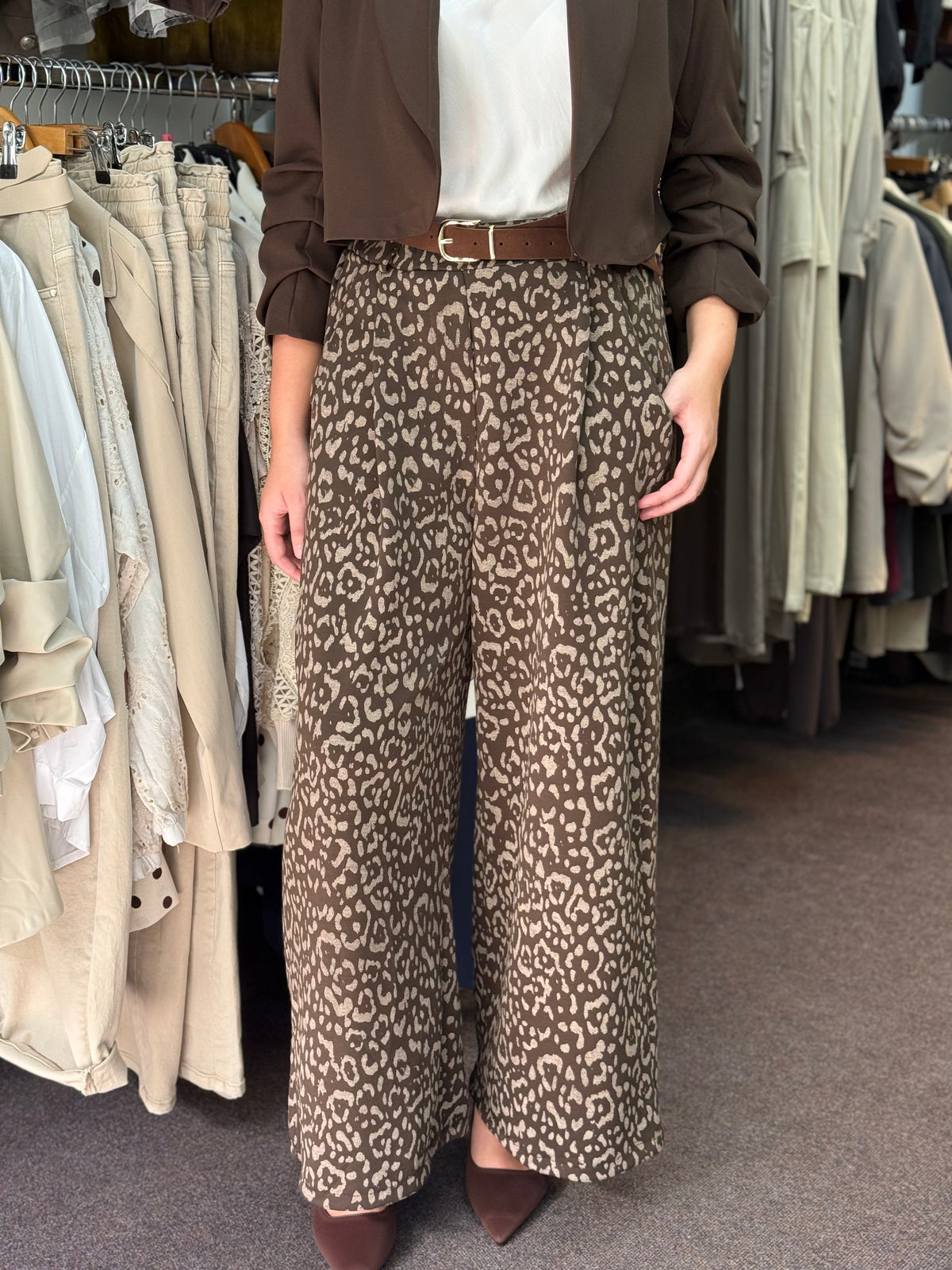 WREN-BELTED ANIMAL PRINT WIDE LEG TROUSER