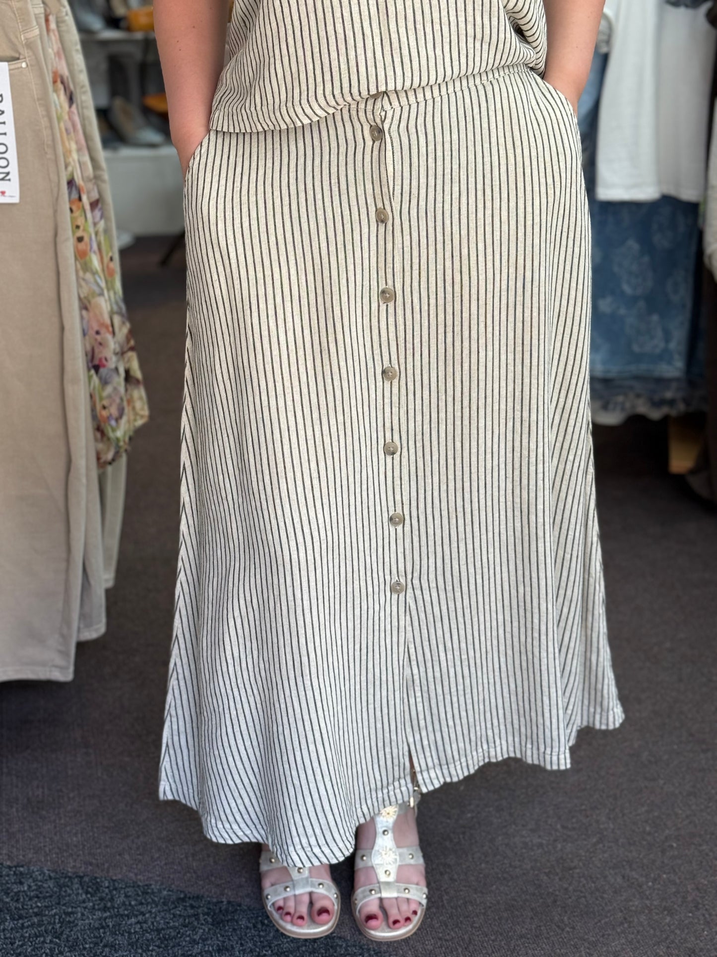 BYOUNG-FALLAKA STRIPE BUTTON SKIRT-CO-ORD