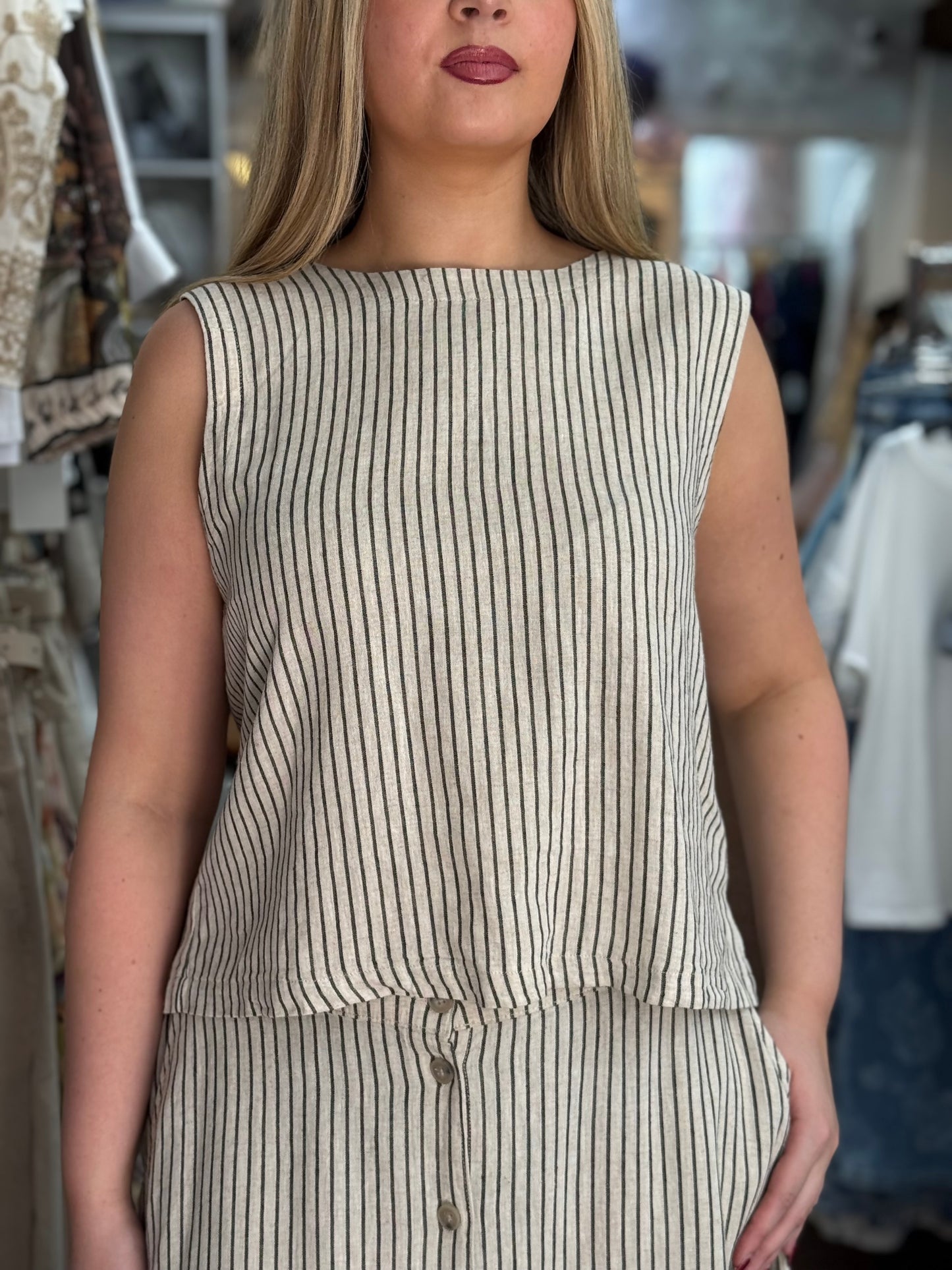 BYOUNG-FALAKKA BUTTON BACK TOP