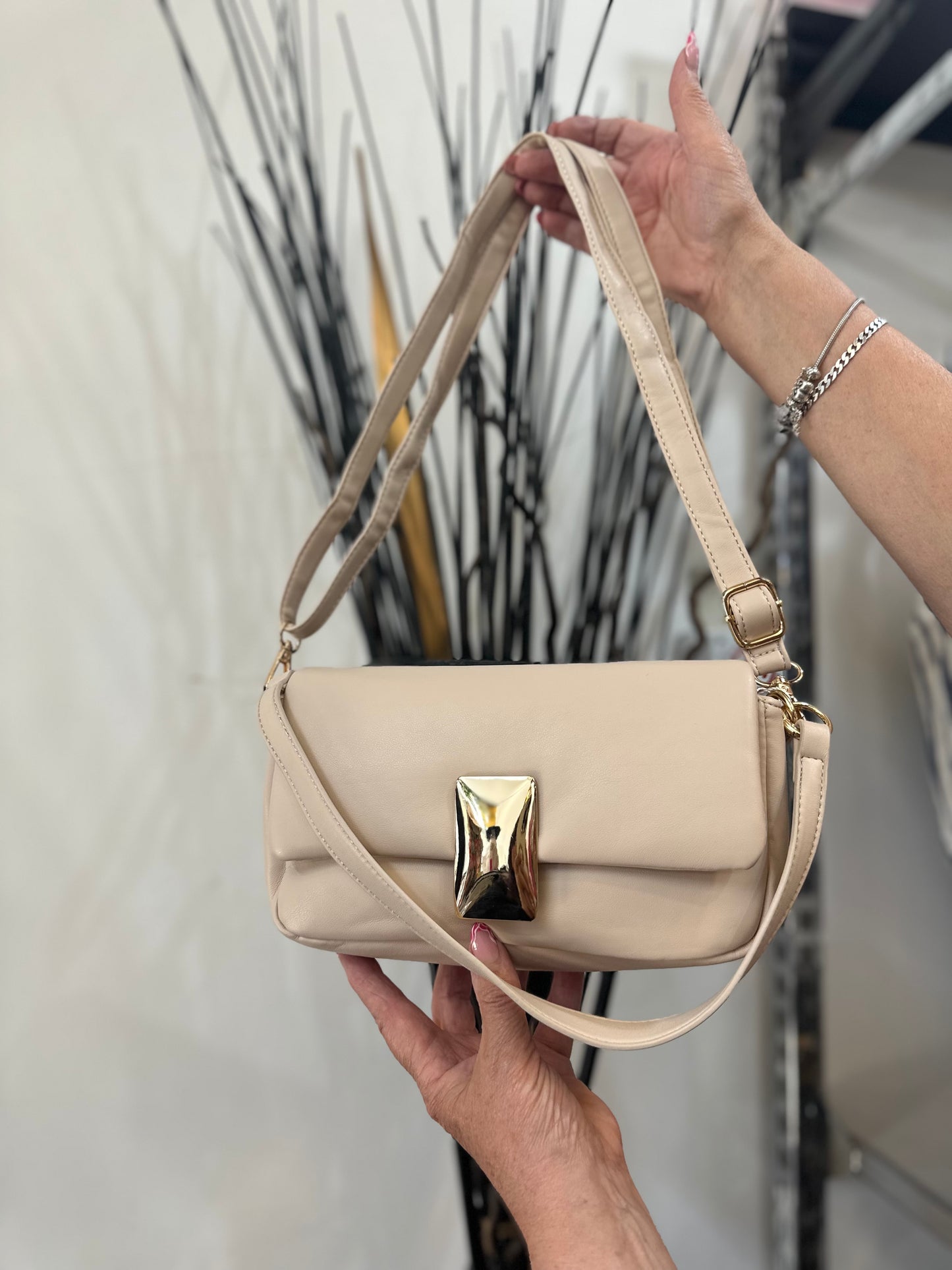 NIKKI SOFT TOUCH GOLD BUCKLE BAG