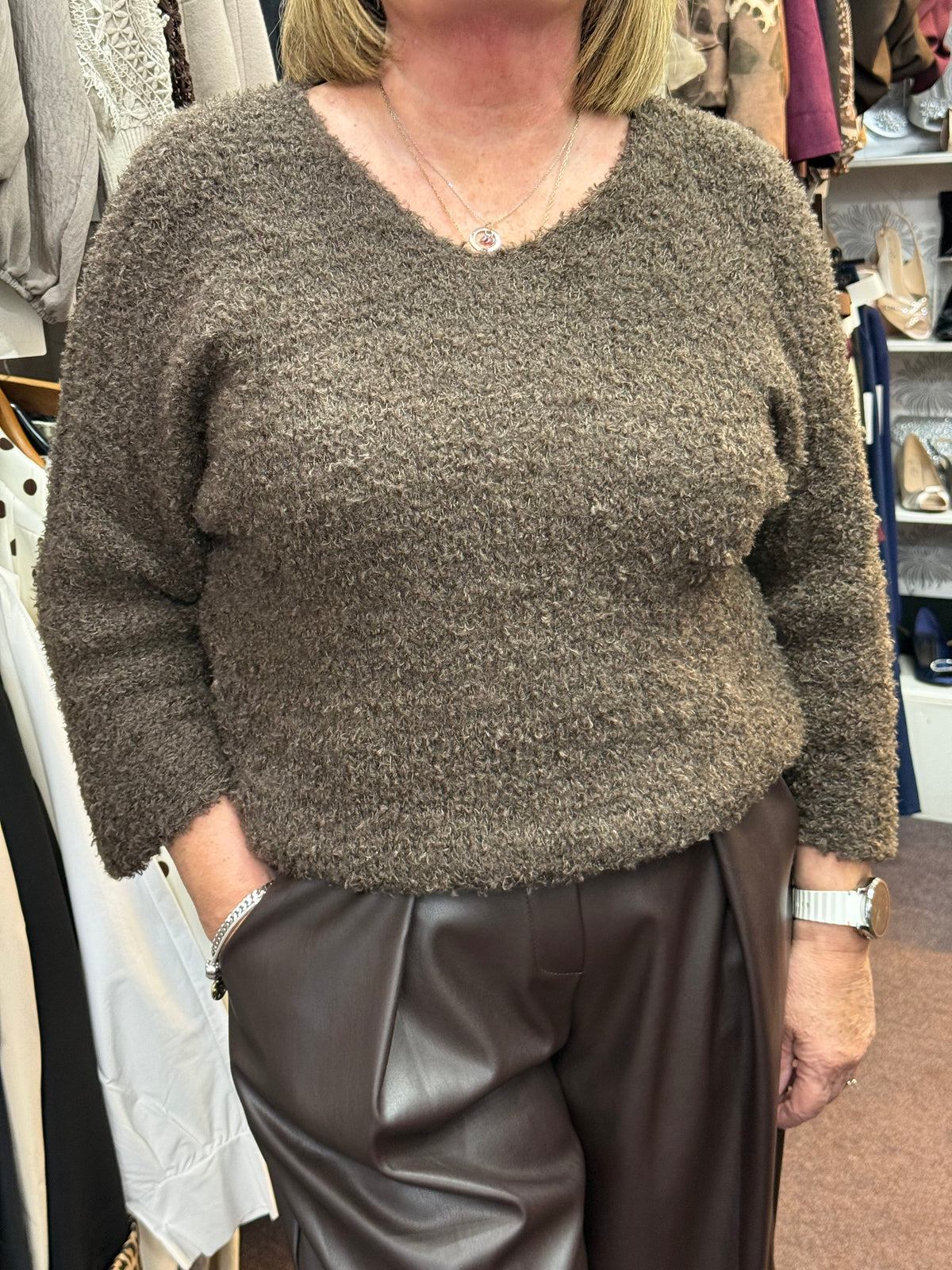 ELLA- POPCORN V NECK JUMPER
