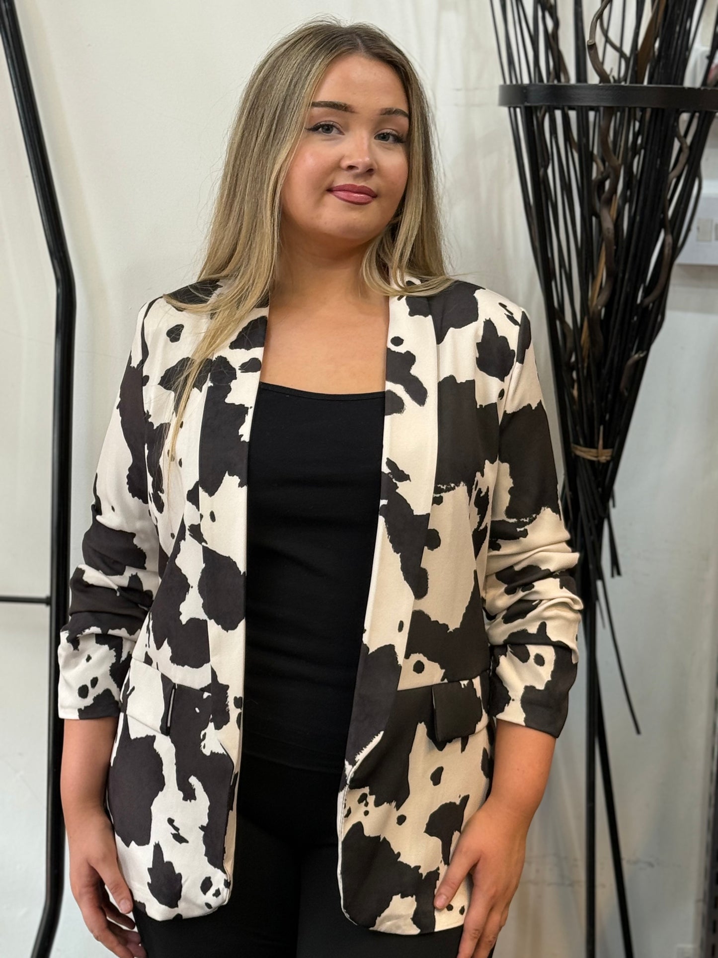 MIMI-KAYLA MOO PRINT BLAZER -#NOVEMBERBF