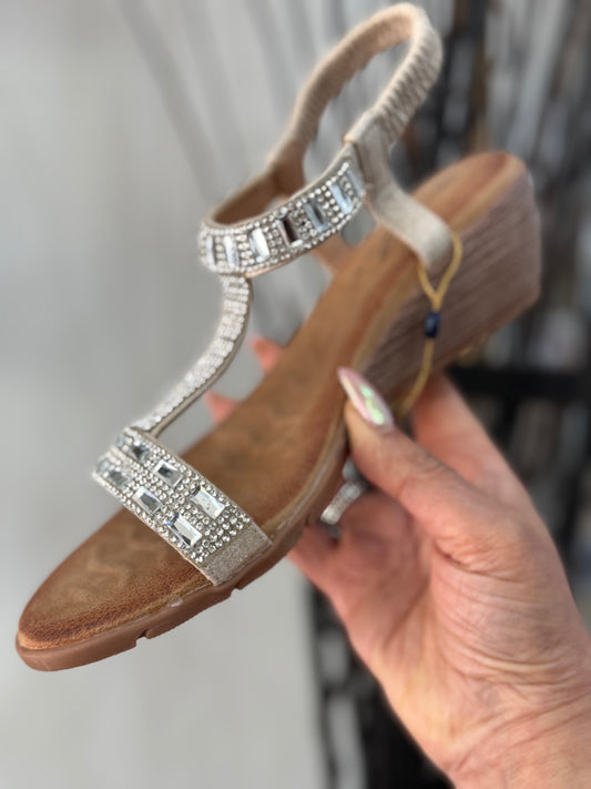 LUNAR -MACIE WEDGE SANDAL- AUTO15% off @checkout