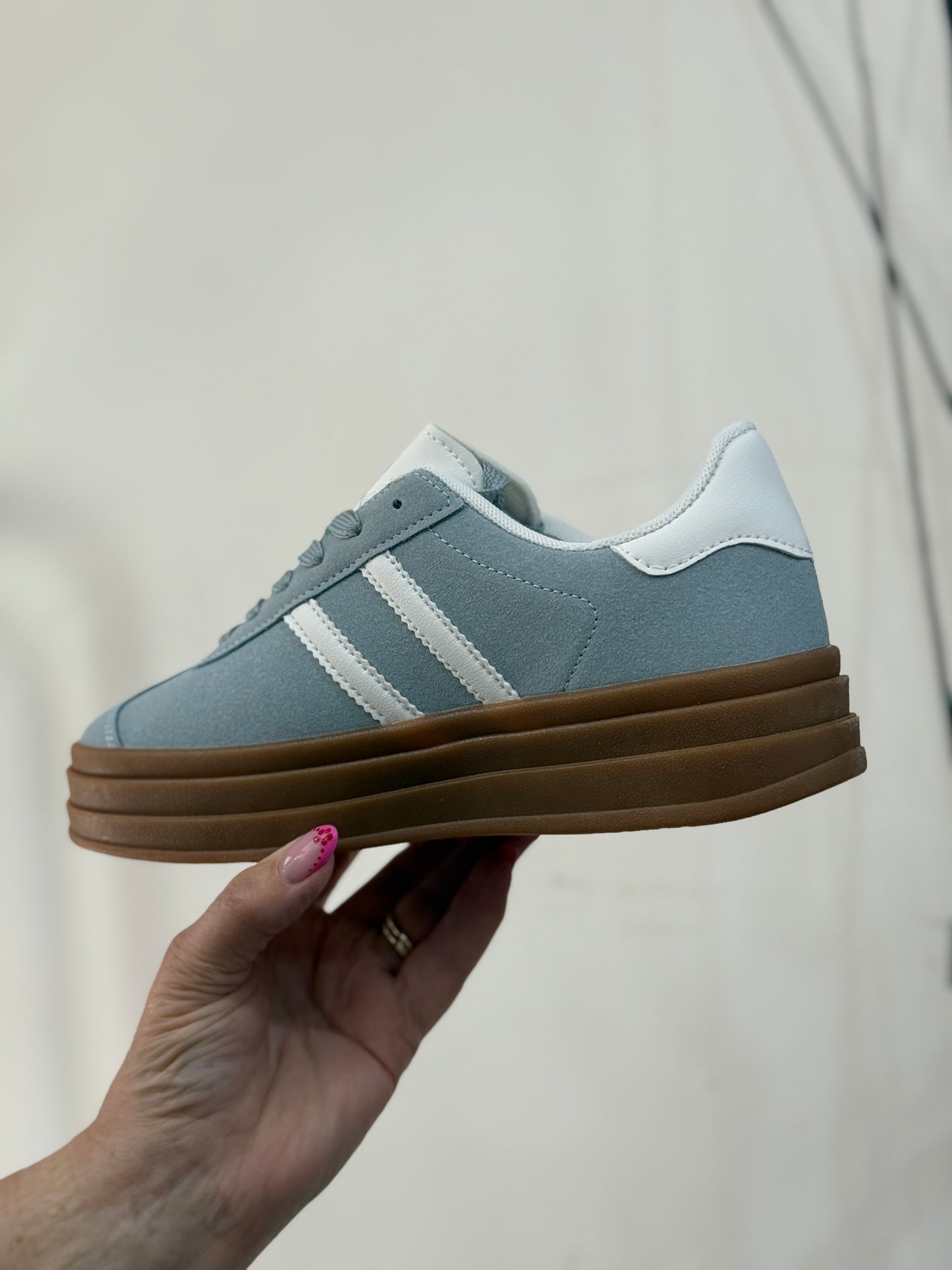 NAOMI- GUM RETRO TRAINER- BLUSH & BLUE- FLASH AUTO £5 OFF@Checkout