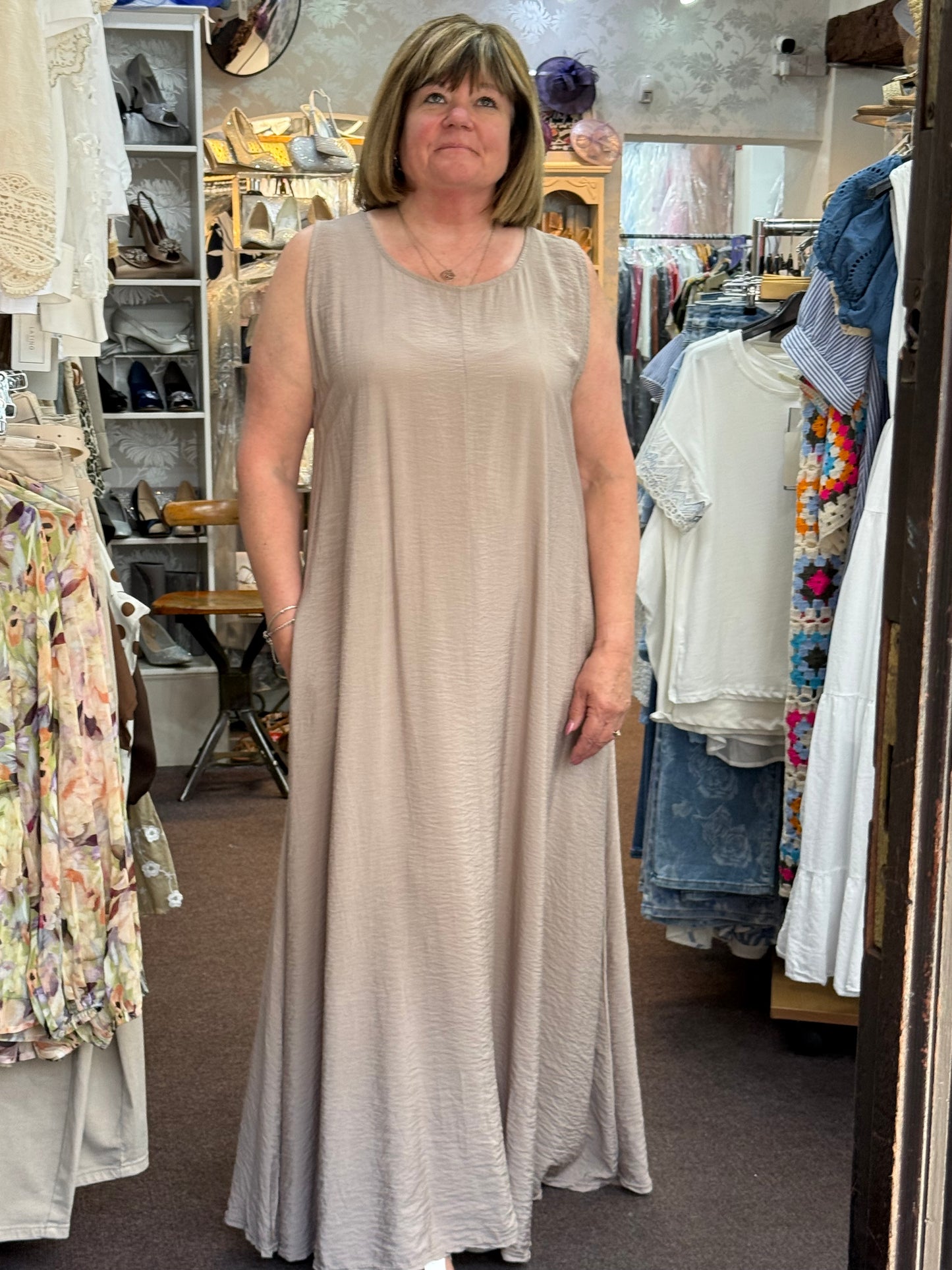 ROBERTA CRUSH- S/LESS MAXI DRESS #SunshineSALE
