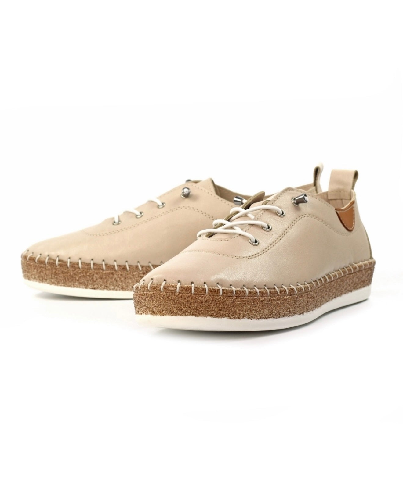LUNAR- EVIE LEATHER SLIP ON PUMP-