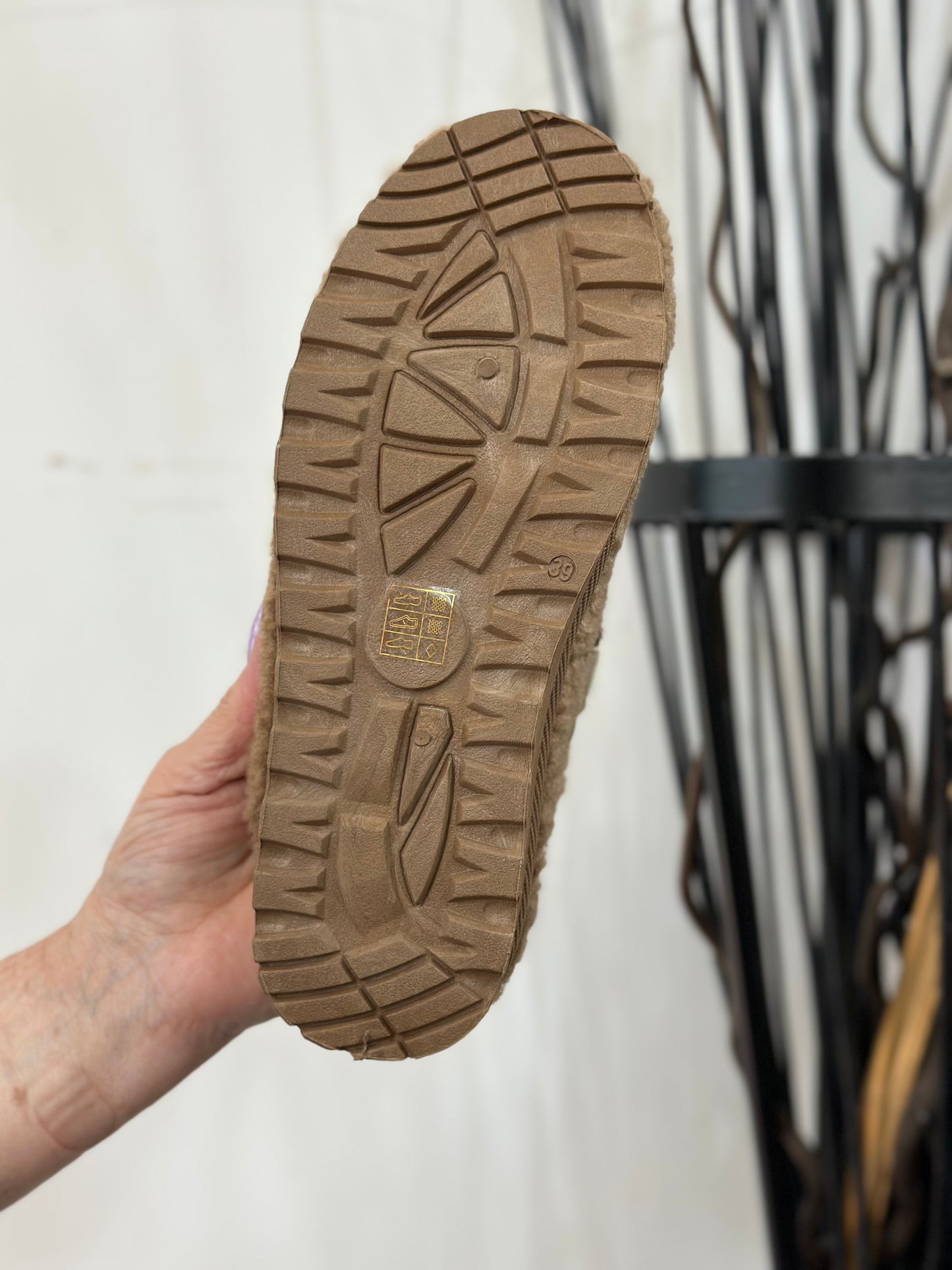 LUNAR-NAPELS ADJUSTY STRAP TEDDY SLIPPER-MINK
