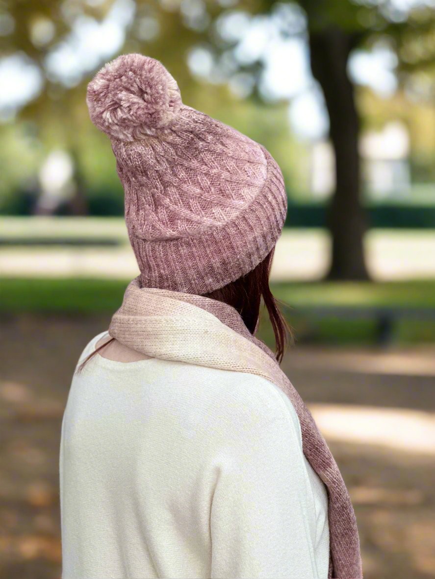 IMOGEN -CABLE BOBBLE HAT&SCARF SET