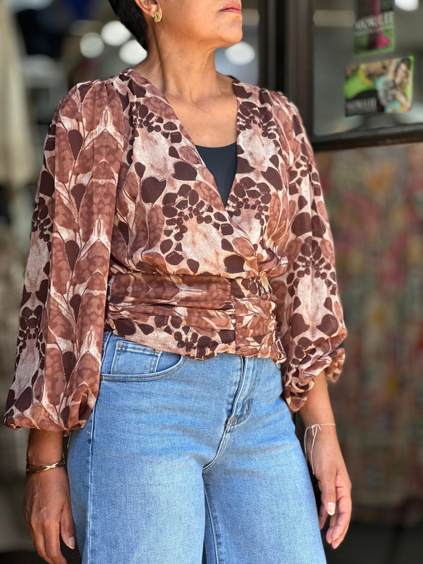 ALEX- BROWN LEAF FITTED BLOUSE TOP