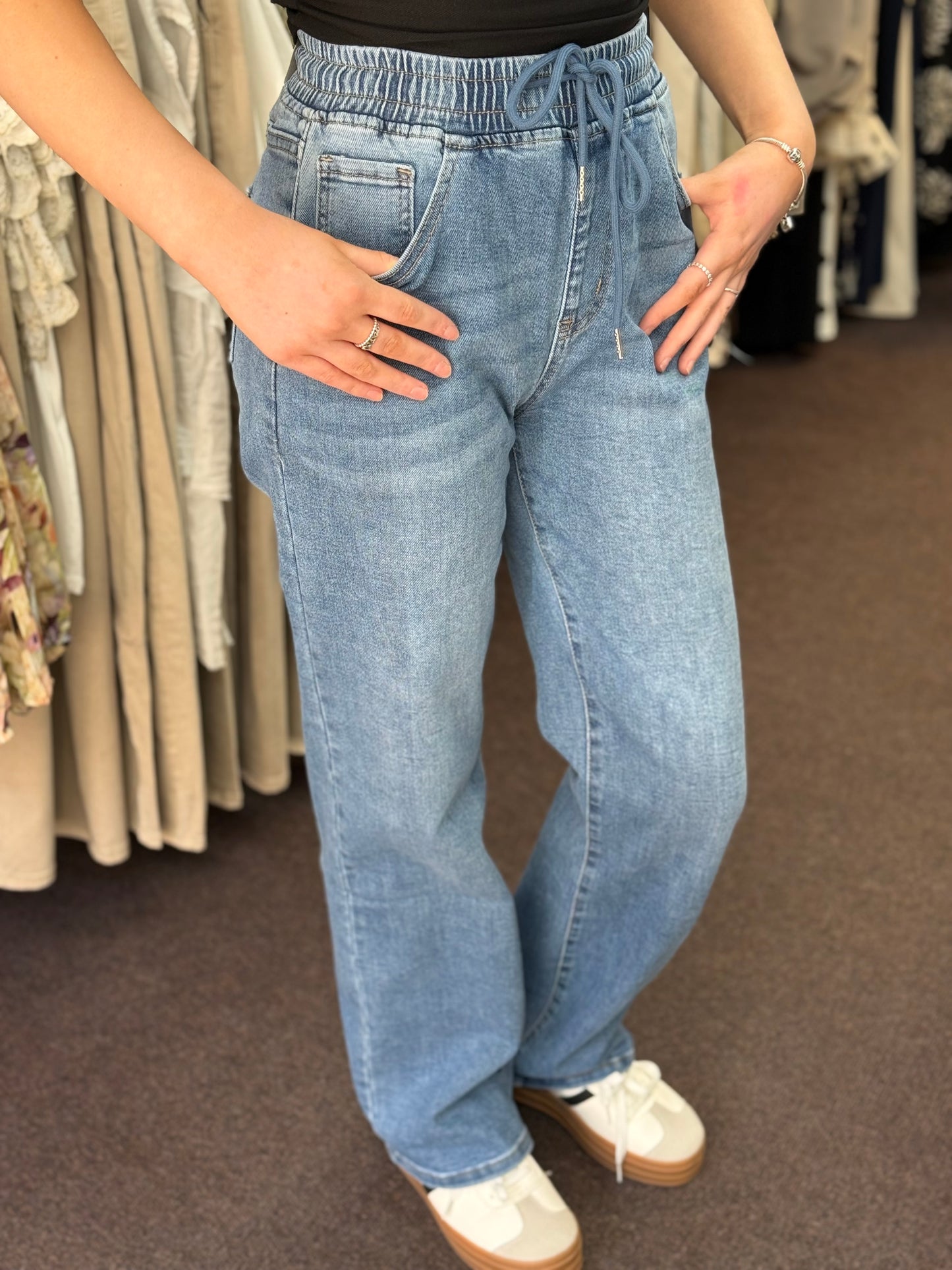 KIM- S/STRETCH PULL UP JEAN