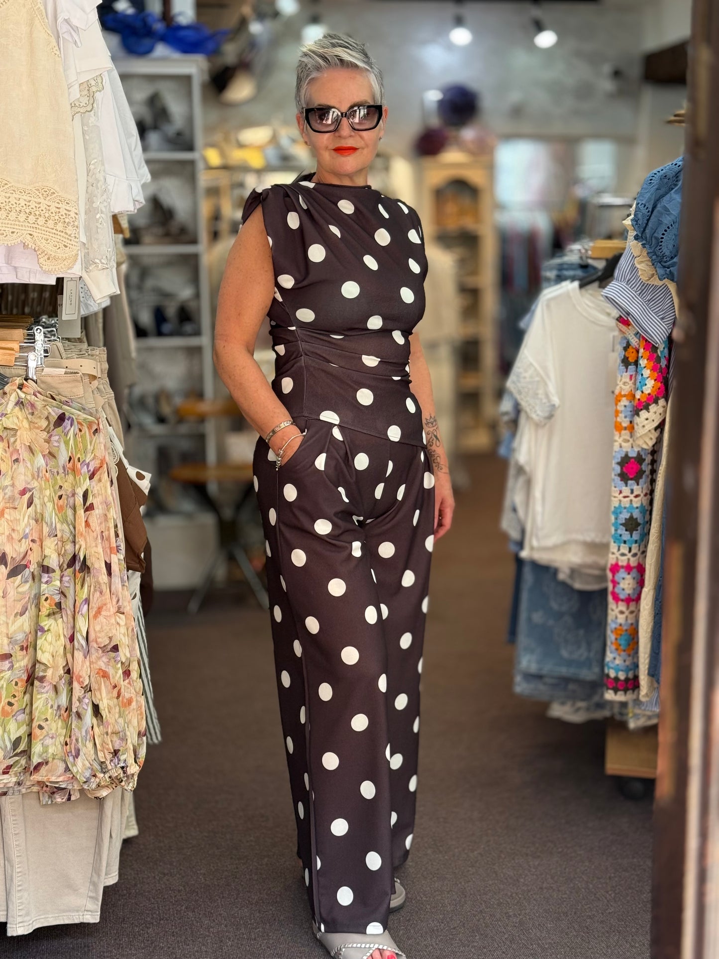 LILY- SPOT SUIT SET