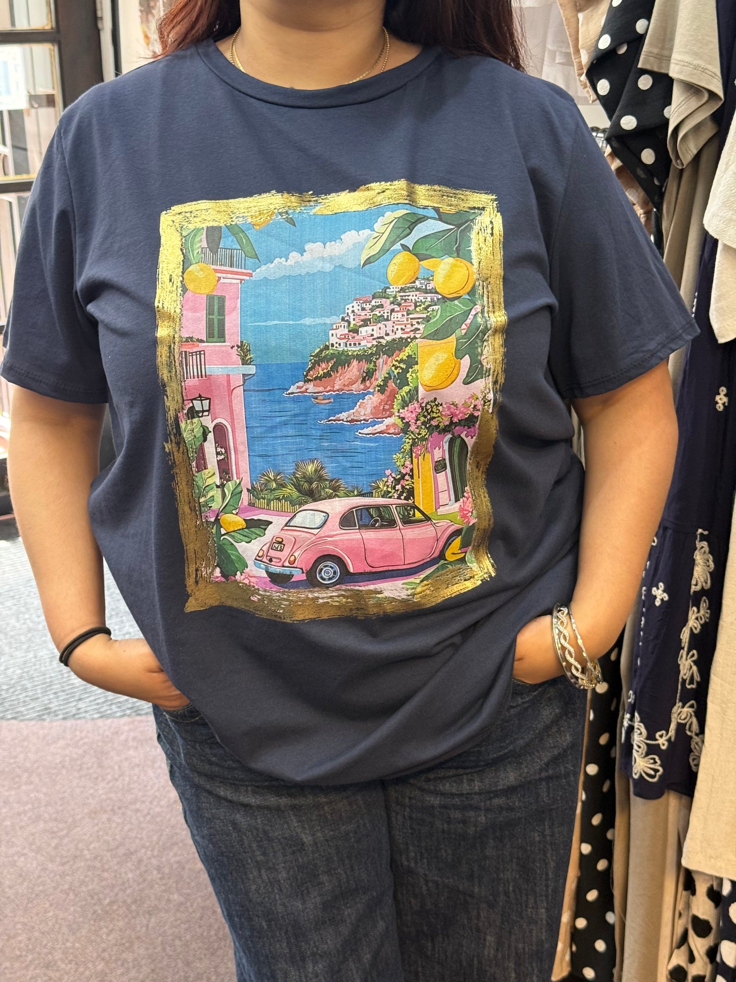 KAYLA- SLOGAN SUMMMER TEE-CURVE