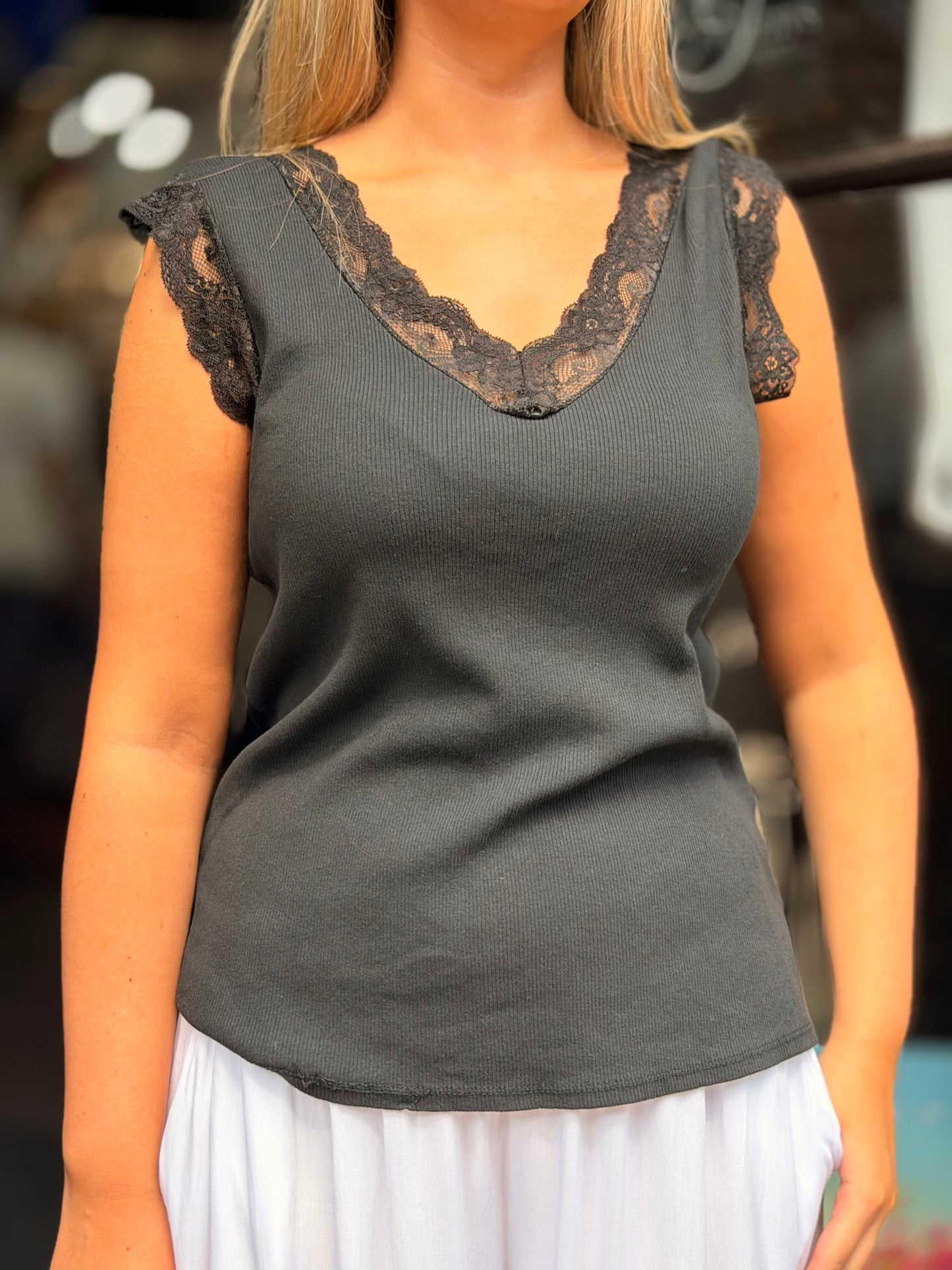 LIZZIE- RIB LACE V-VEST TOP