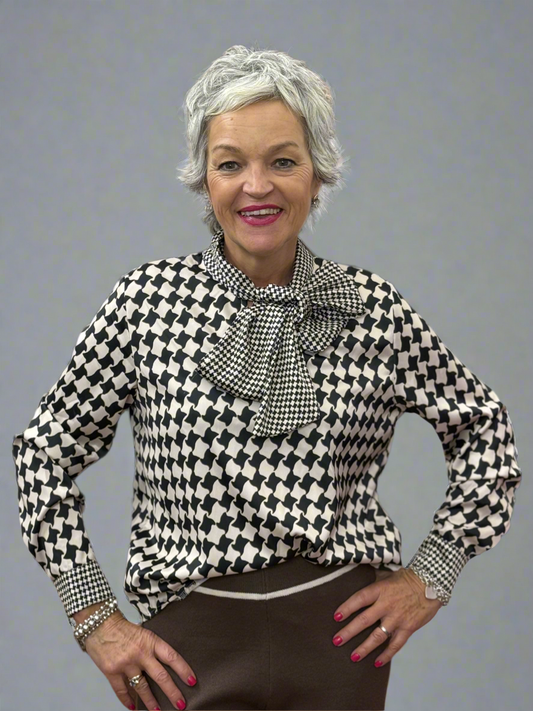 TILLY- SATIN PRINT PUSSYBOW TOP