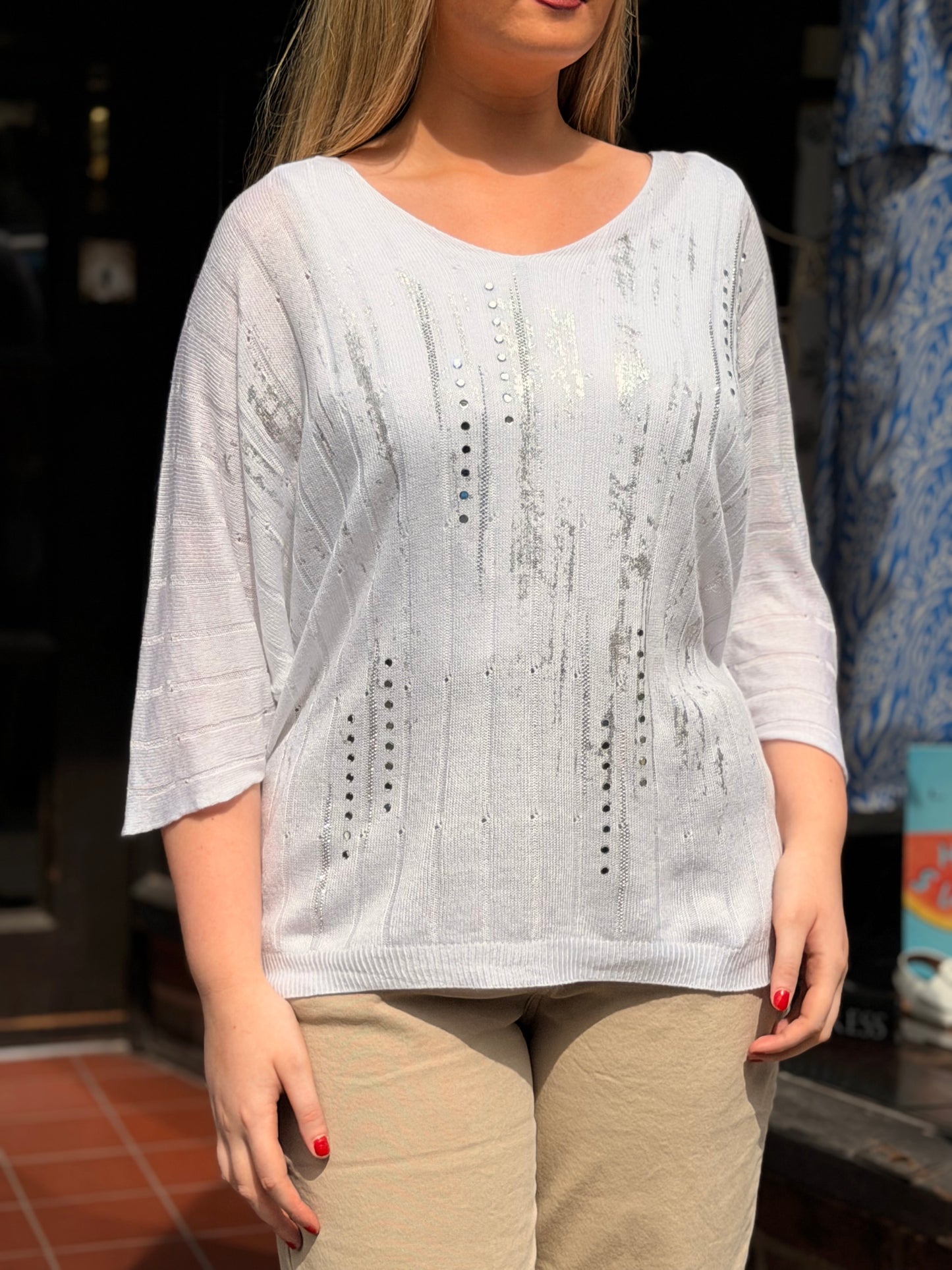 FRENCHIE-V SPARKLE L/WEIGHT KNIT TOP