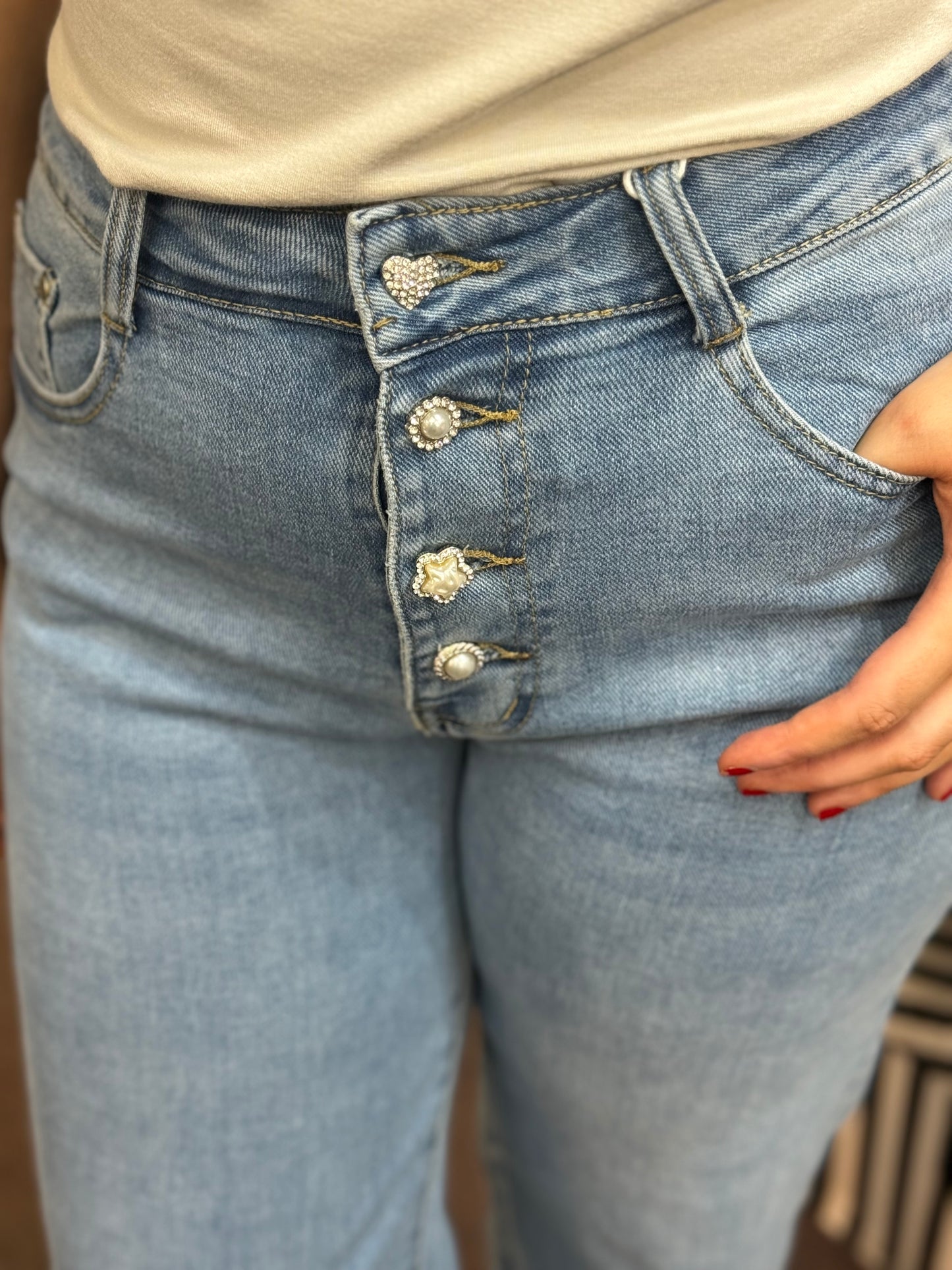 SIA- GSMACK W/LEG DIAMANTE BUTTON JEAN