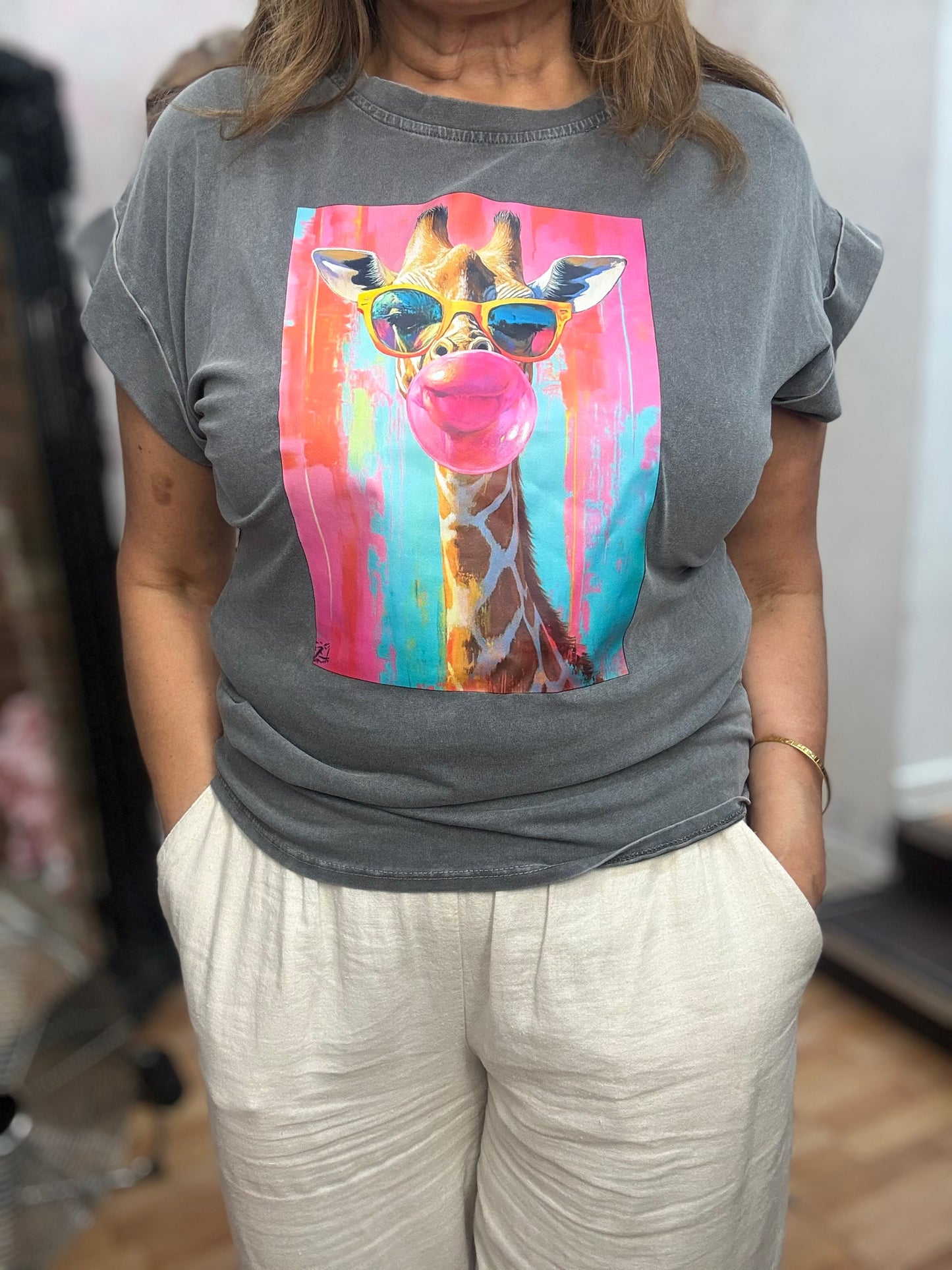 KIZZY-LOVE ANIMALS SLOGAN TEE
