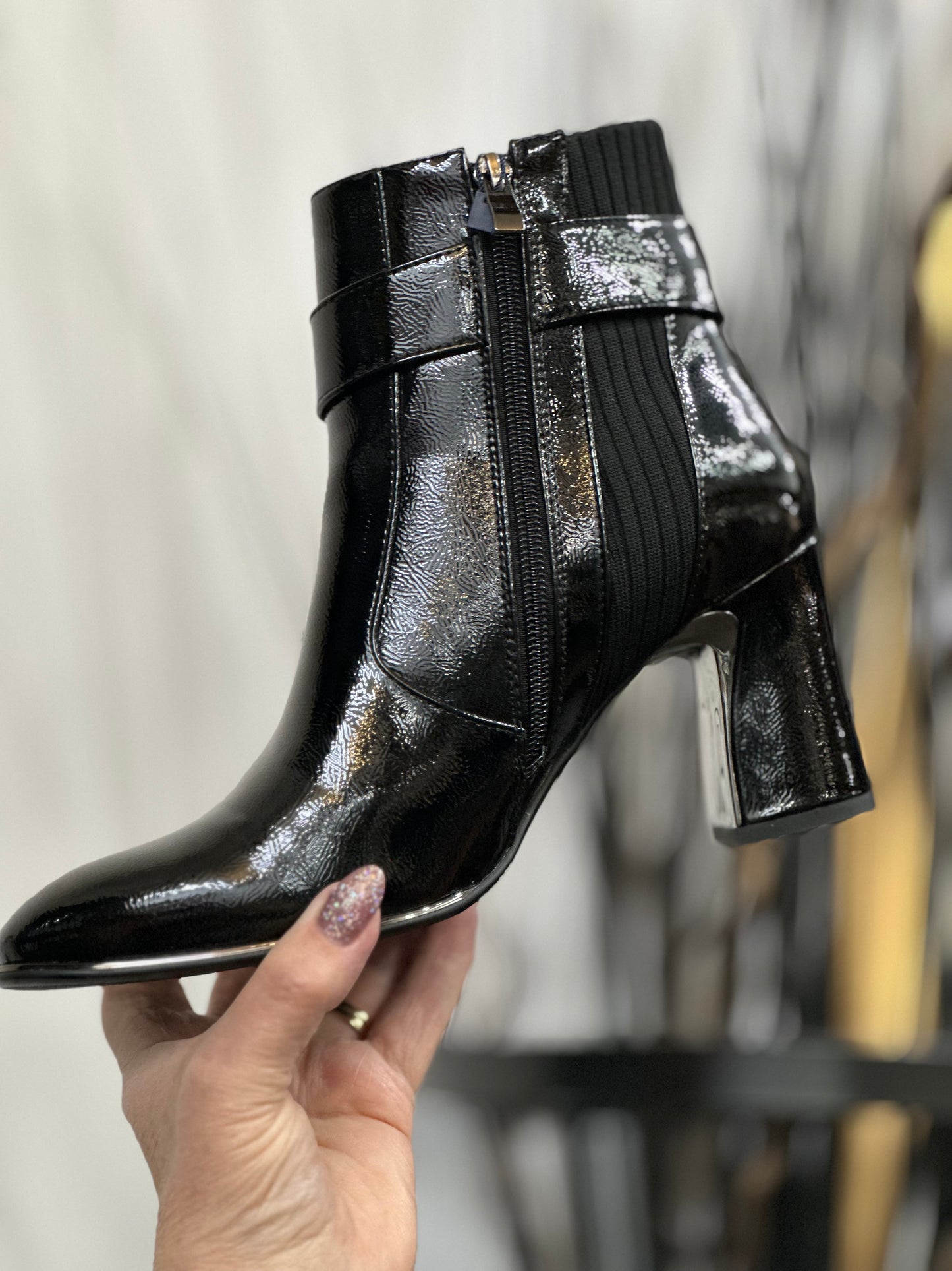 LUNAR TRUDY ANKLE BOOT-