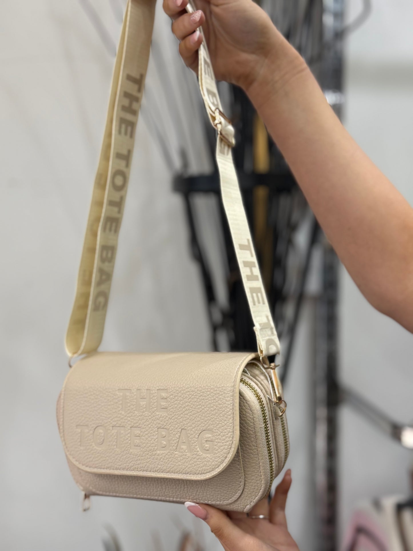 MIA- TOTE BAG PURSE HANDBAG