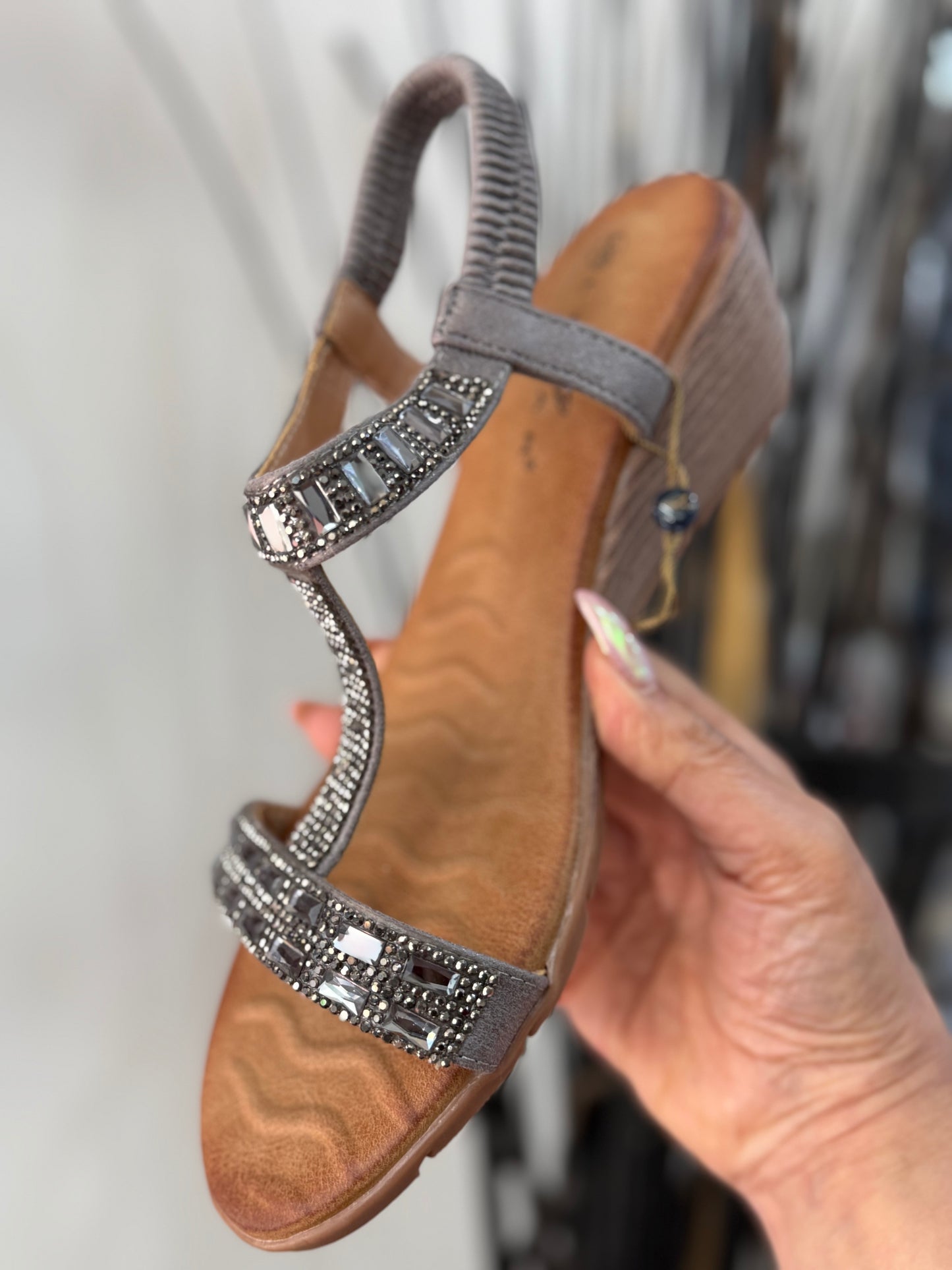 LUNAR -MACIE WEDGE SANDAL- AUTO20% off @checkout