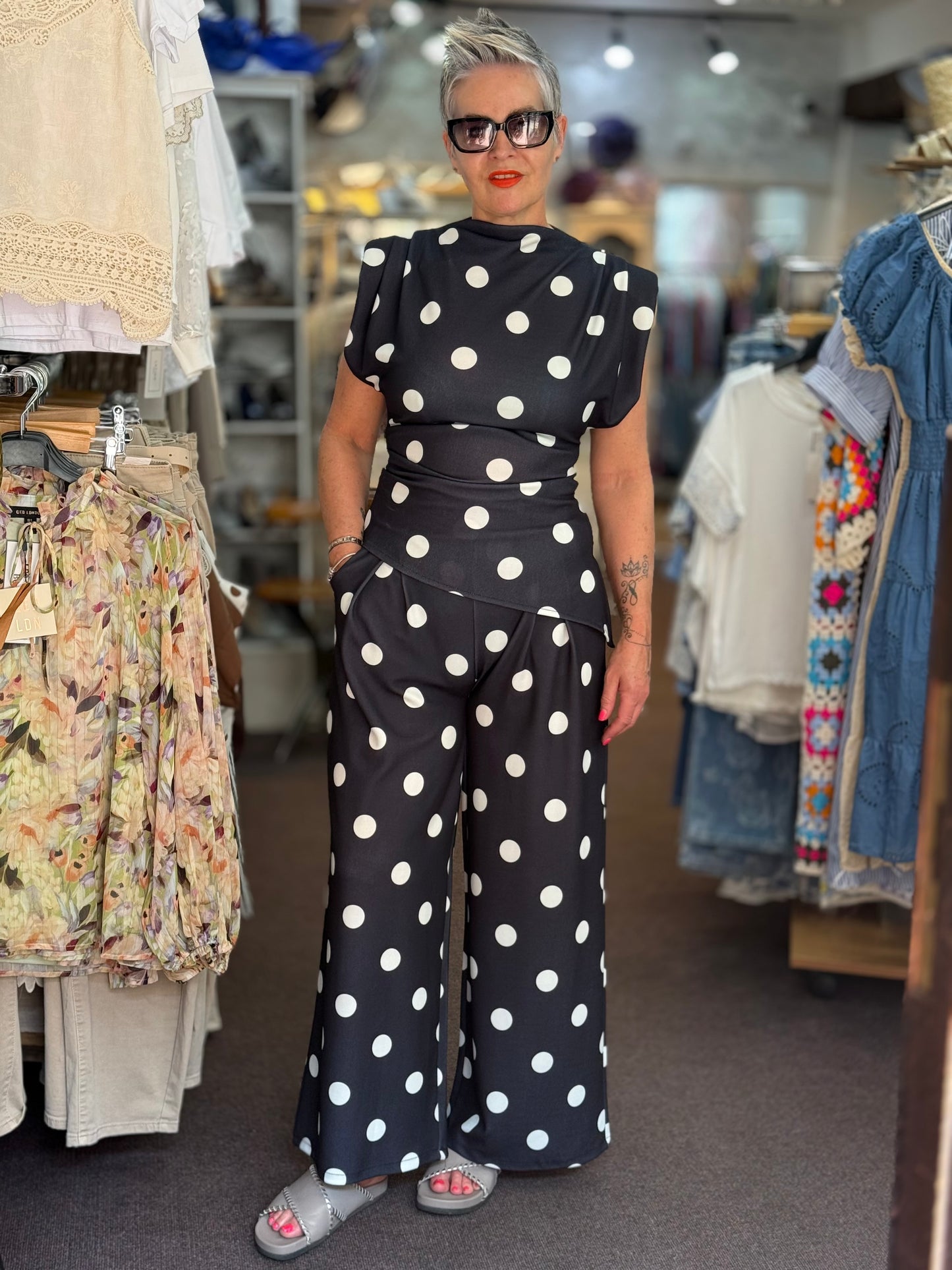 LILY- SPOT SUIT SET