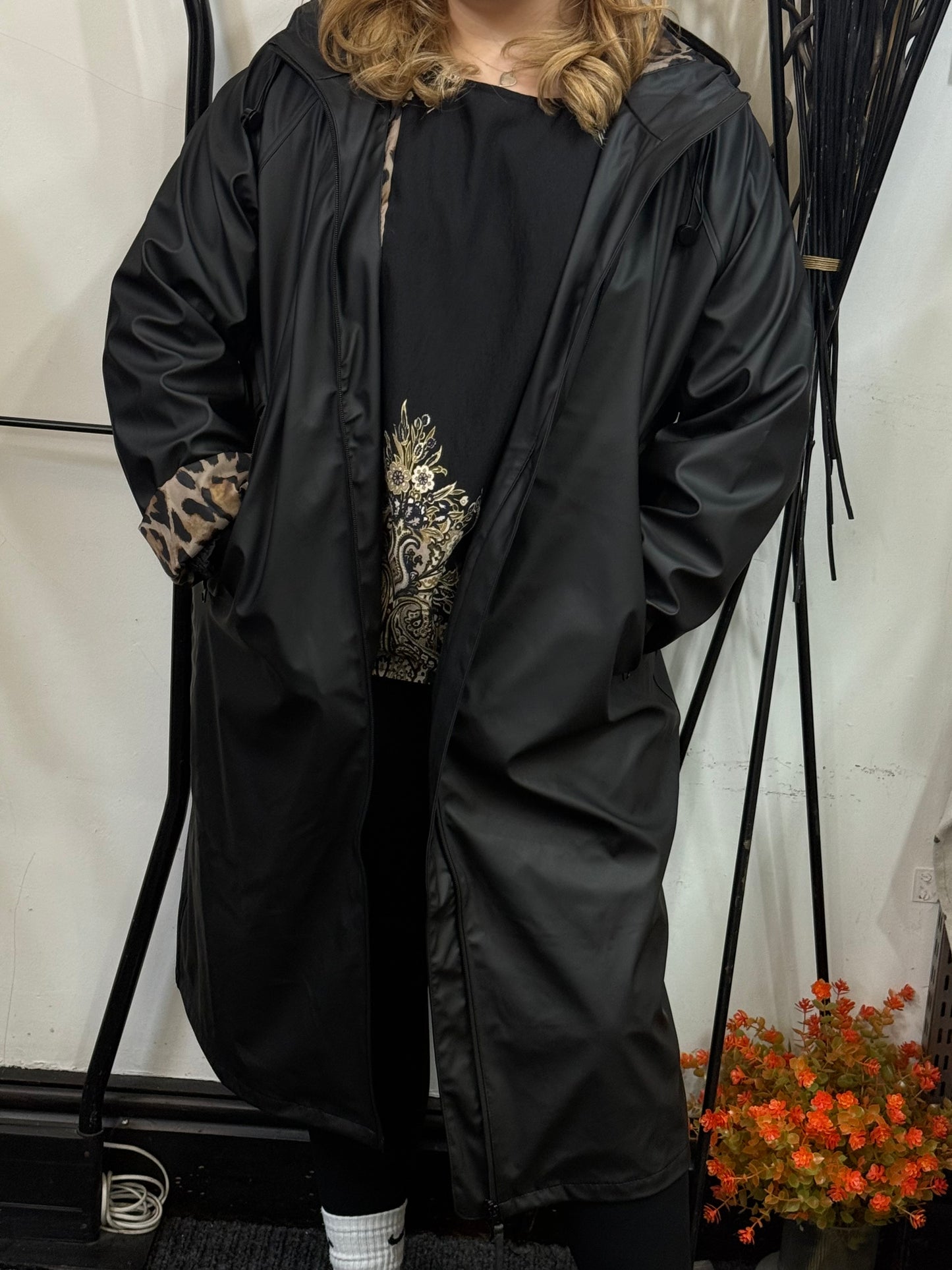 BYOUNG-AVANA - WATERPROOF MAC IN BLACK -