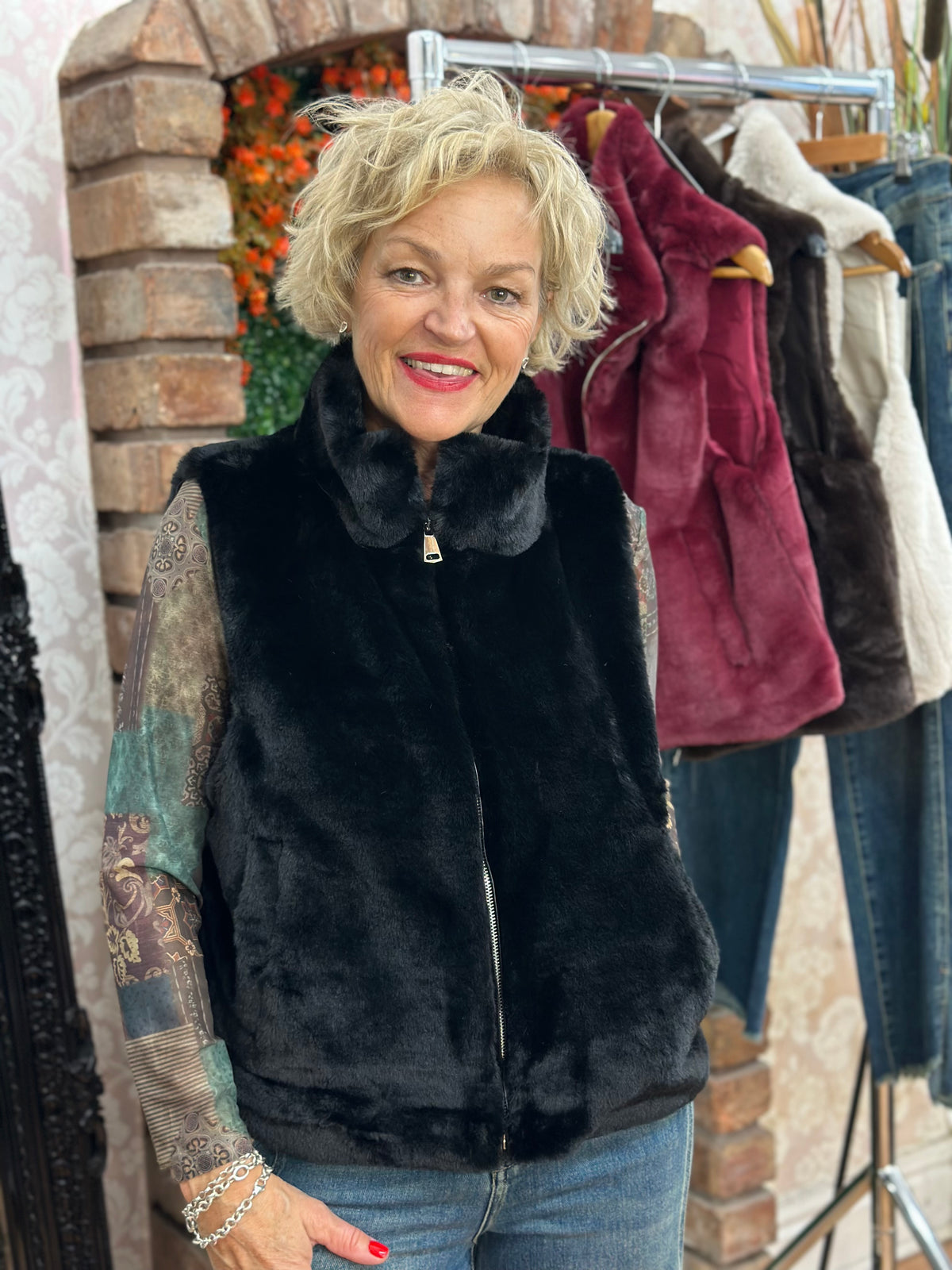 DENVER- FAUX FUR GILLET