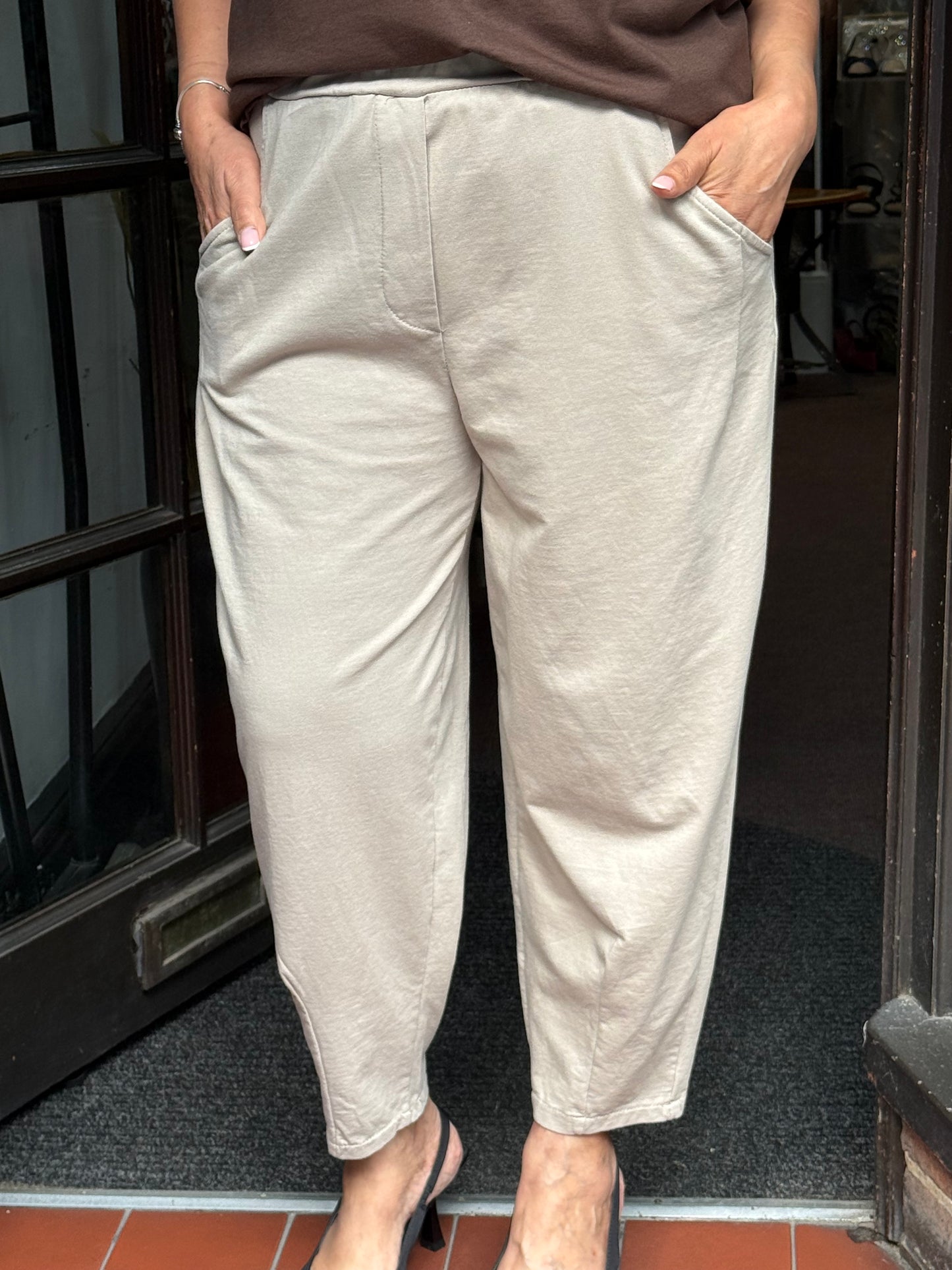 NOA- JERSEY BARREL TROUSER