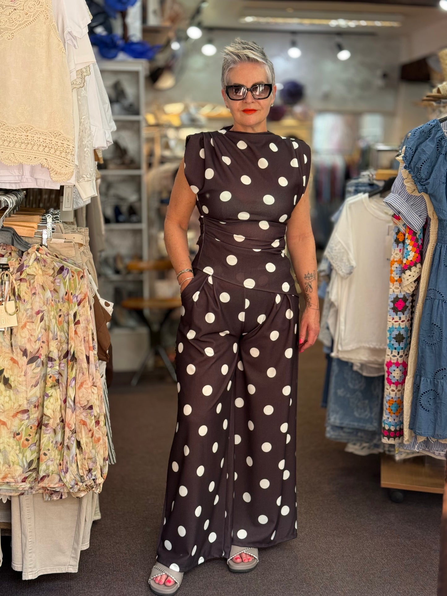 LILY- SPOT SUIT SET