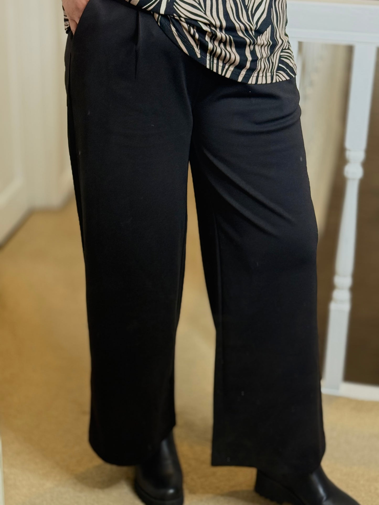 BYOUNG-RIZETTA W/LEG CROP PANTS -#NOVEMBER BF10%