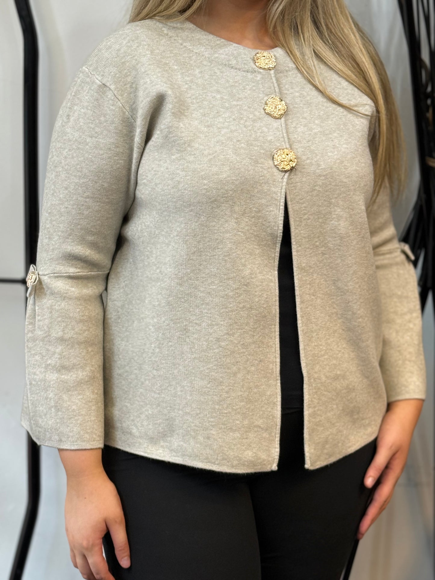 HALEY-GOLD BUTTON BOW CARDI -#BlackFridaySale - -🖤🖤 AUTO XTRA20% off @ Checkout