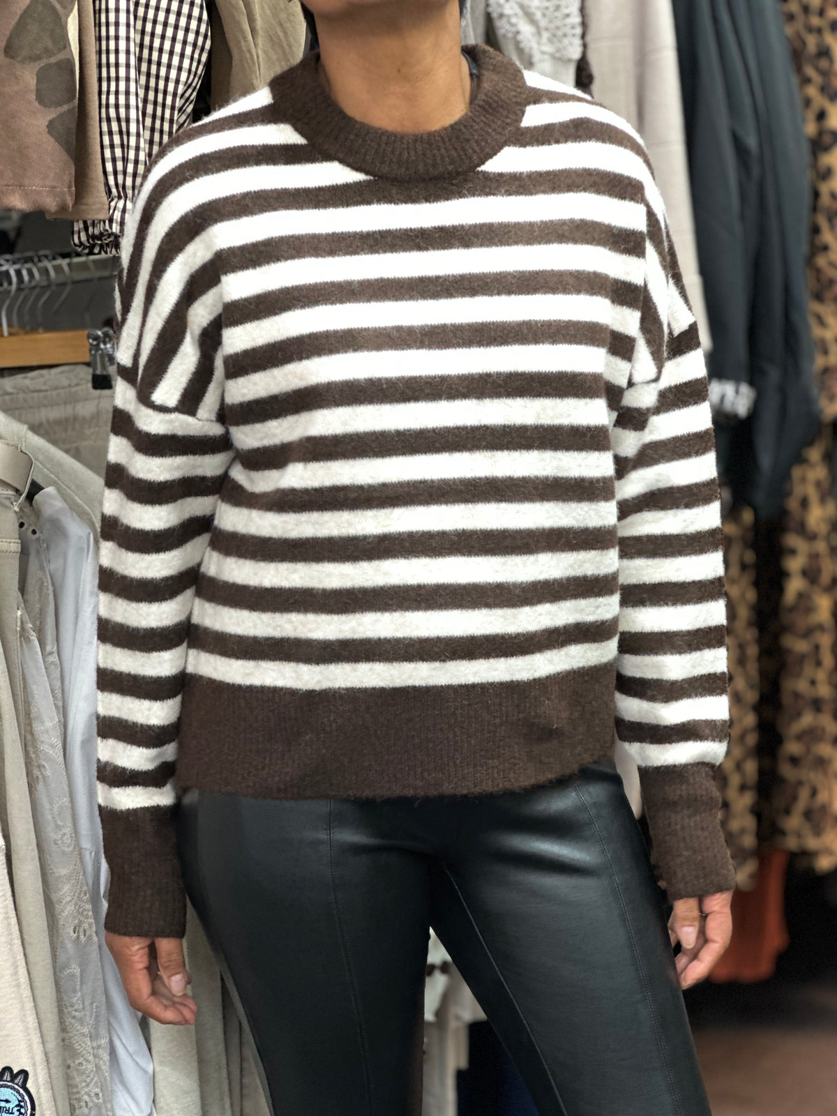 BYOUNG-OMEA STRIPE BROWN/CRM  JUMPER