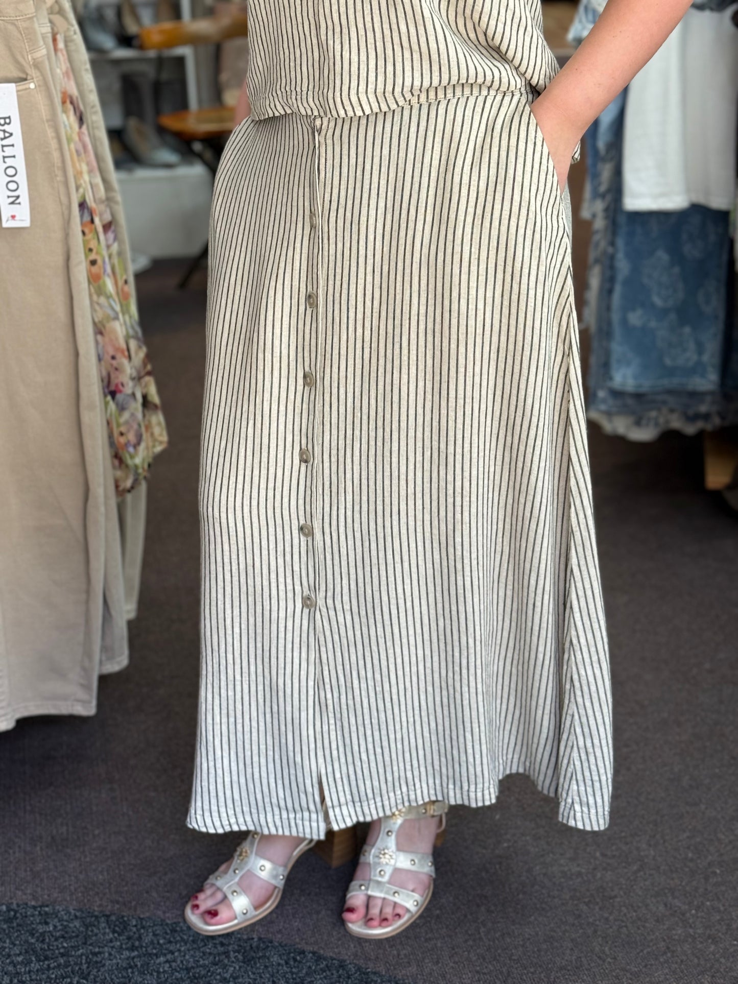 BYOUNG-FALLAKA STRIPE BUTTON SKIRT-CO-ORD