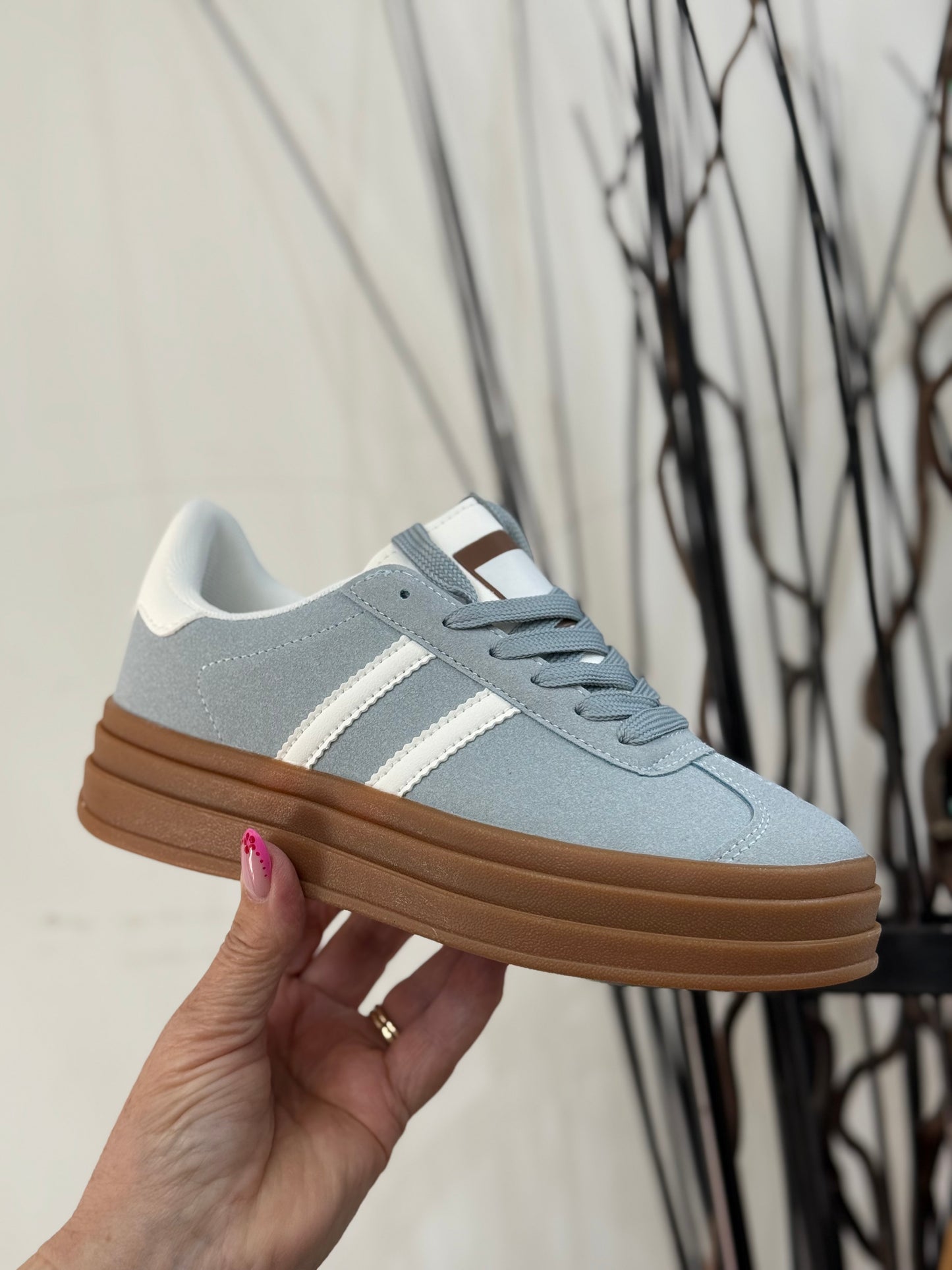 NAOMI- GUM RETRO TRAINER- BLUSH & BLUE- FLASH AUTO £5 OFF@Checkout