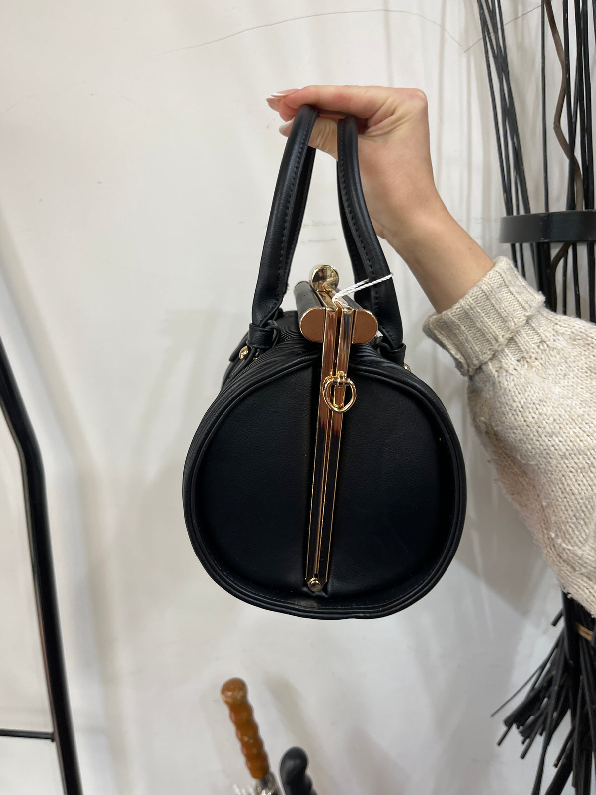 IMOGEN-RIB DESIGN BARREL HANDBAG-3388