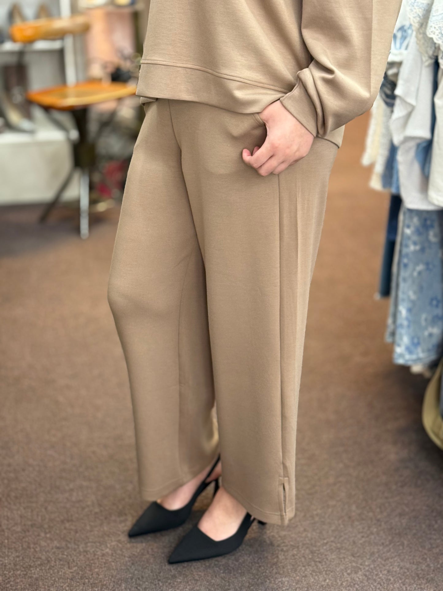 AURORA-ANKLE LENGTH PANT CO-ORD-TAUPE